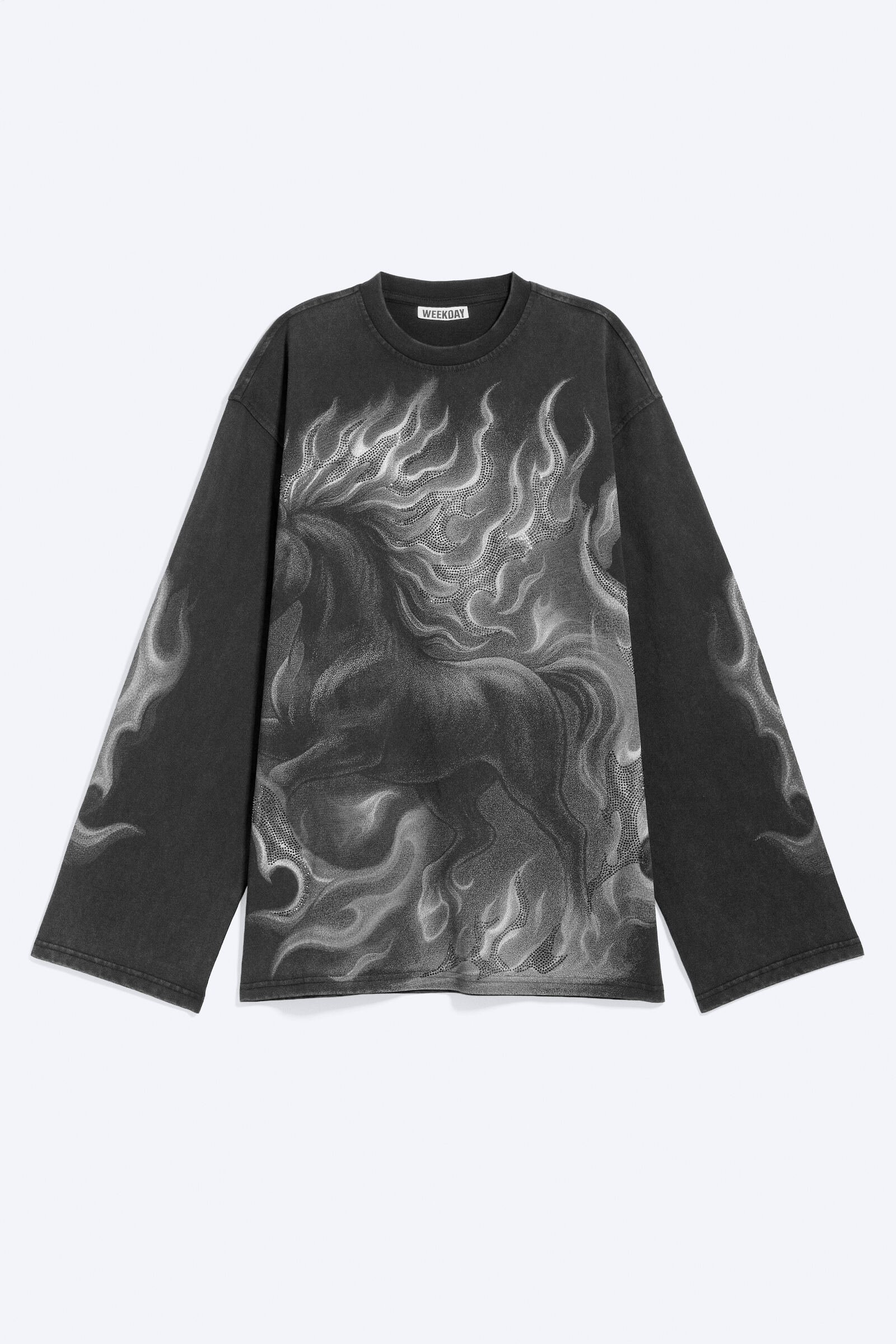 Oversized Graphic Long-Sleeved T-shirt