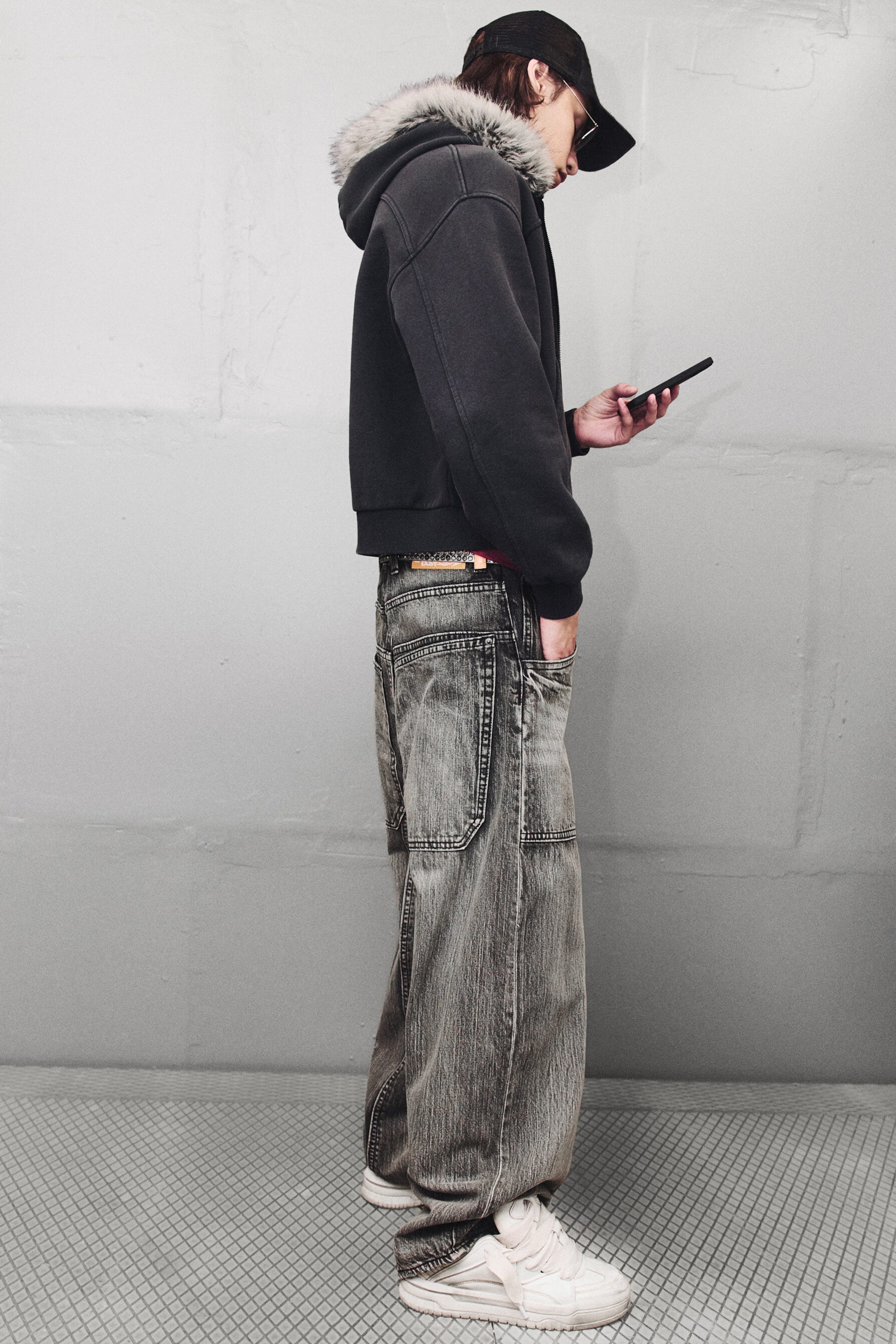 Smokey Black – svart - Dunno unisex løs Barrel-jeans med lavt liv - 1