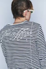 Schwarz-Weiß gestreift - CM x LB körperbetontes Unisex-Longsleeve - 2
