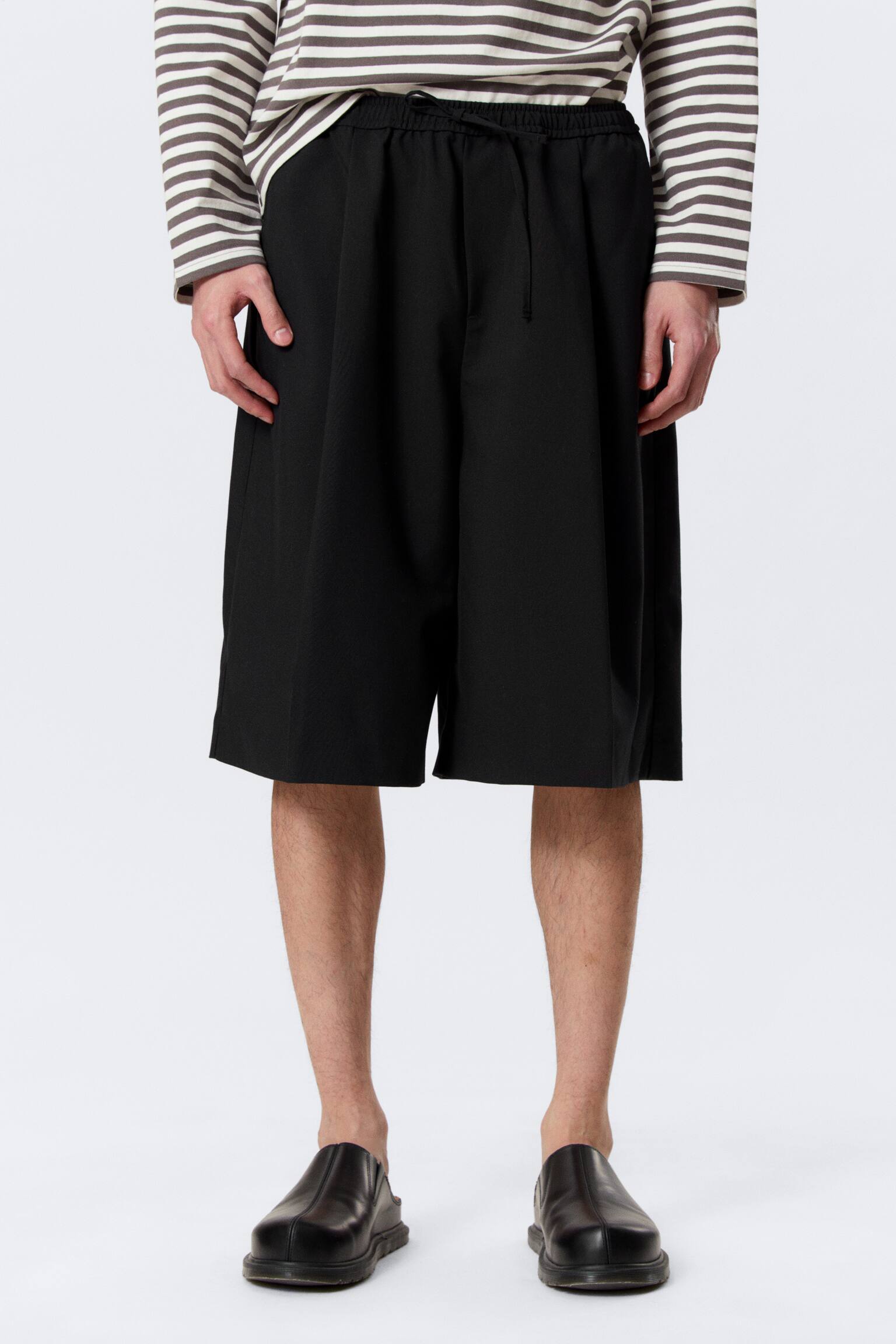 Lockere Anzug-Shorts mit mittlerem Bund-Schwarz - 7