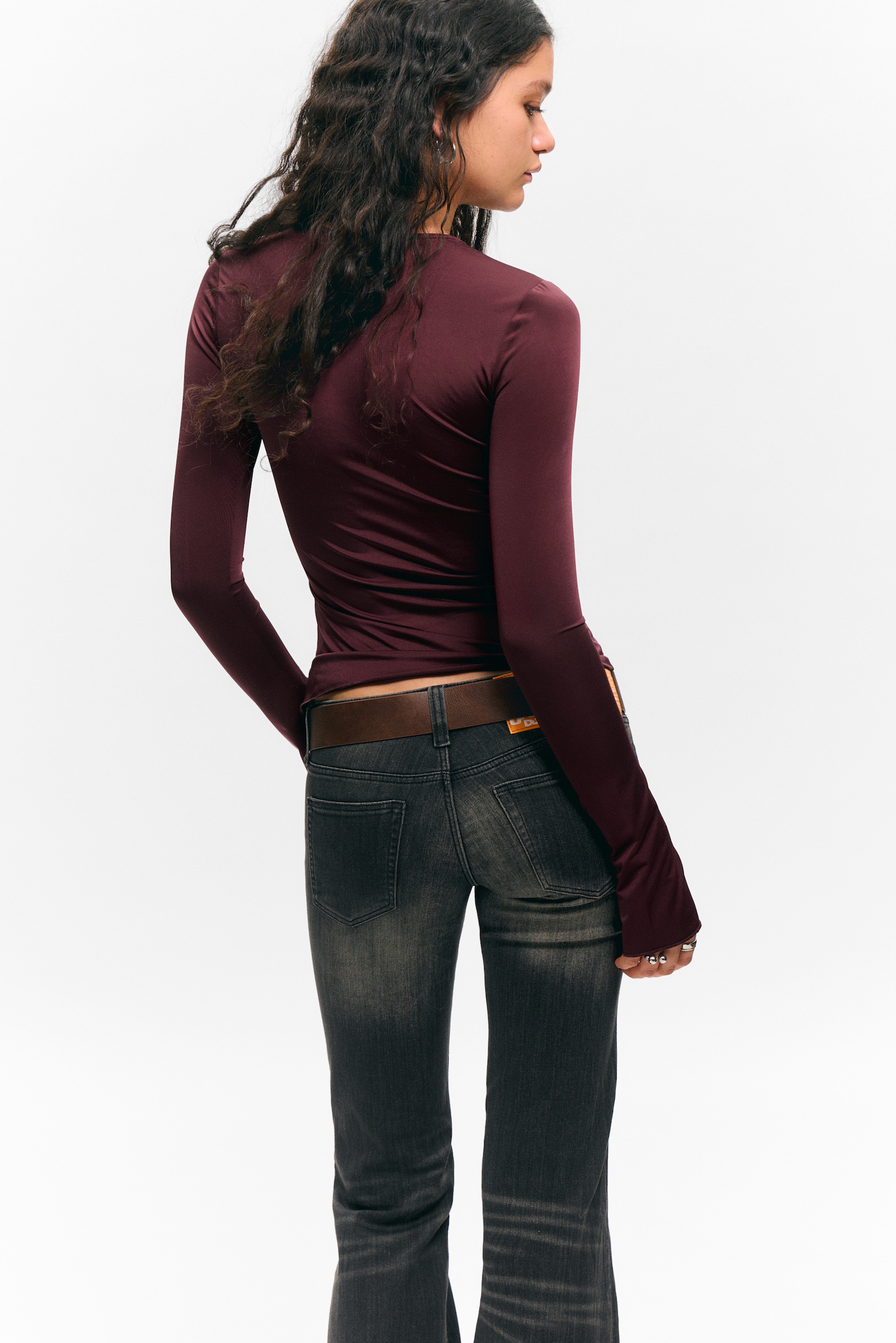 Long-Sleeved V-Neck Top - Burgundy/Light Pink - 3