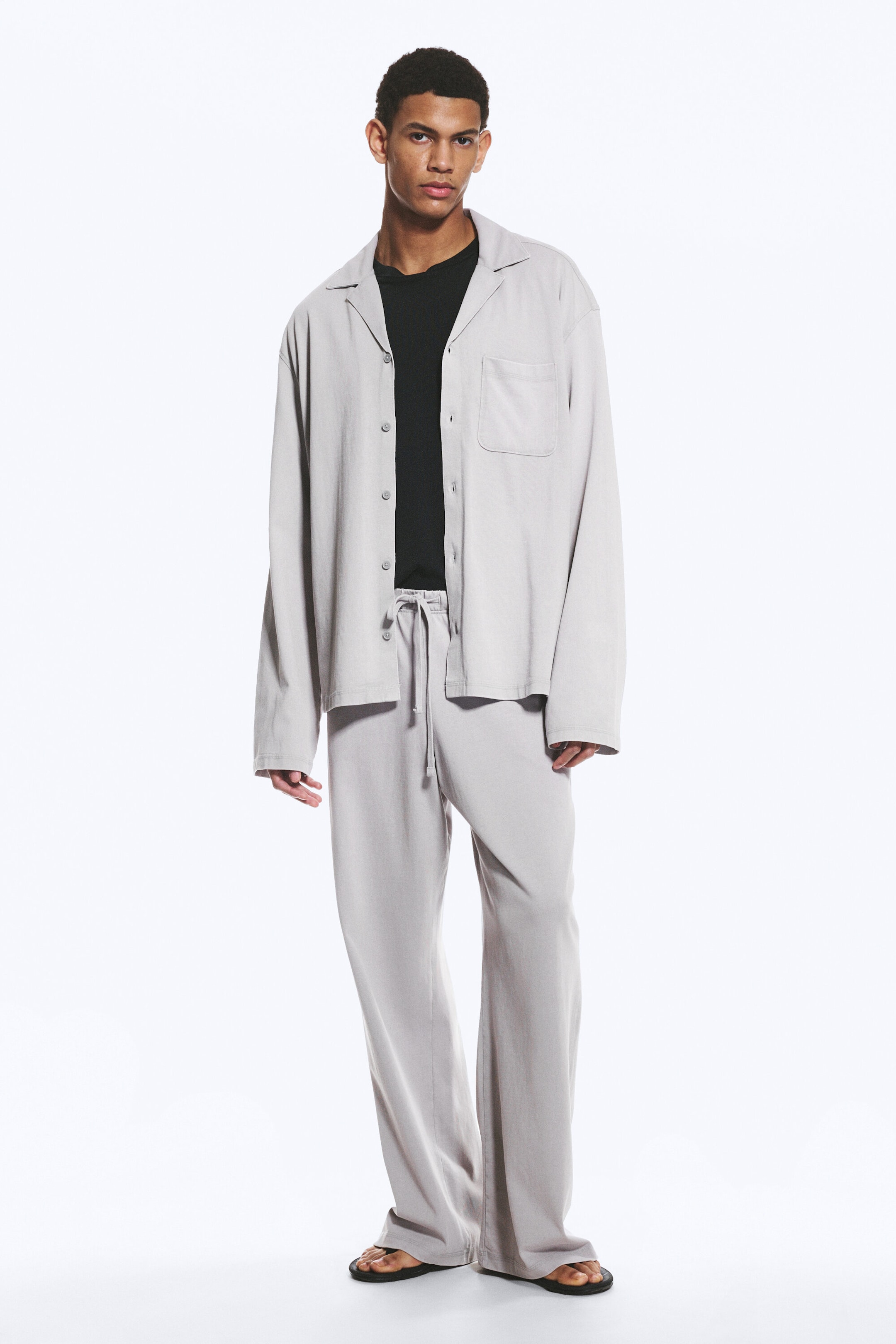 Helles Staubgrau - Baumwoll-Pyjamahemd - 2