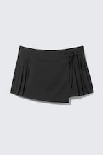 Black - Low Rise Pleated Mini Wrap Skirt - 4