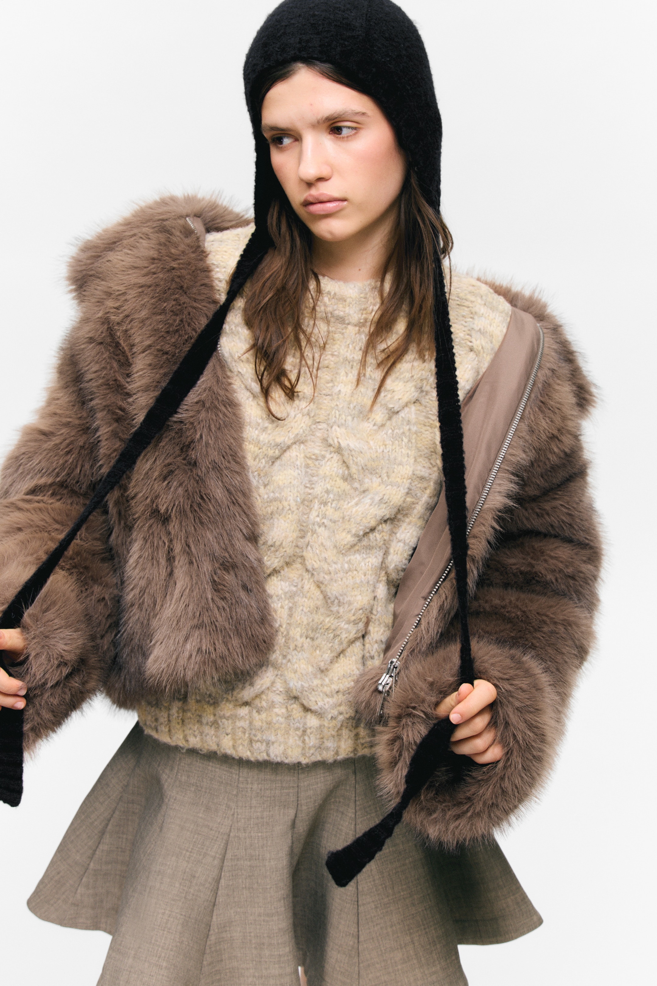 Zobrazit větší obrázek: Uzel pletená čepice - Černá - ŽENY | H&M CZ 4