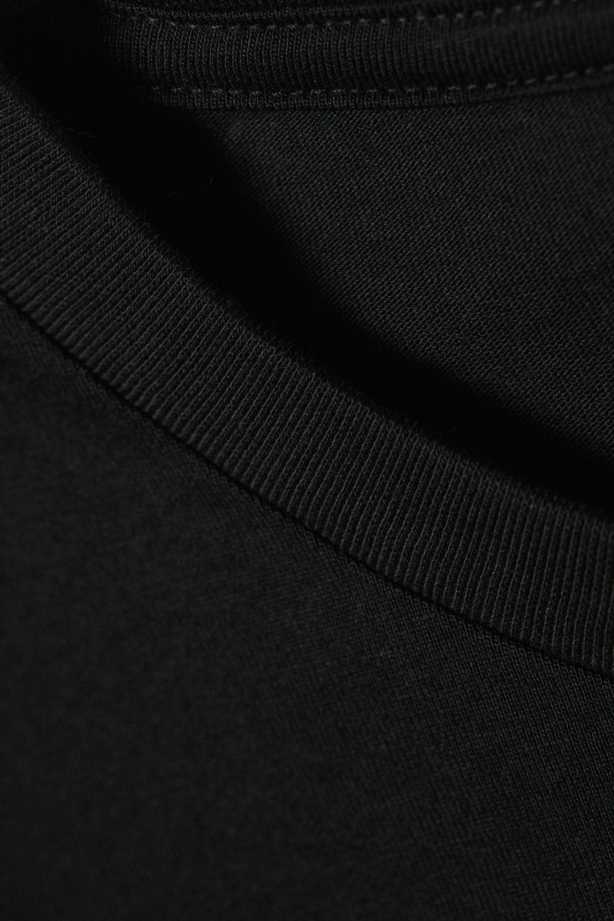 Schwarz - Eng anliegendes Langarmtop - 3