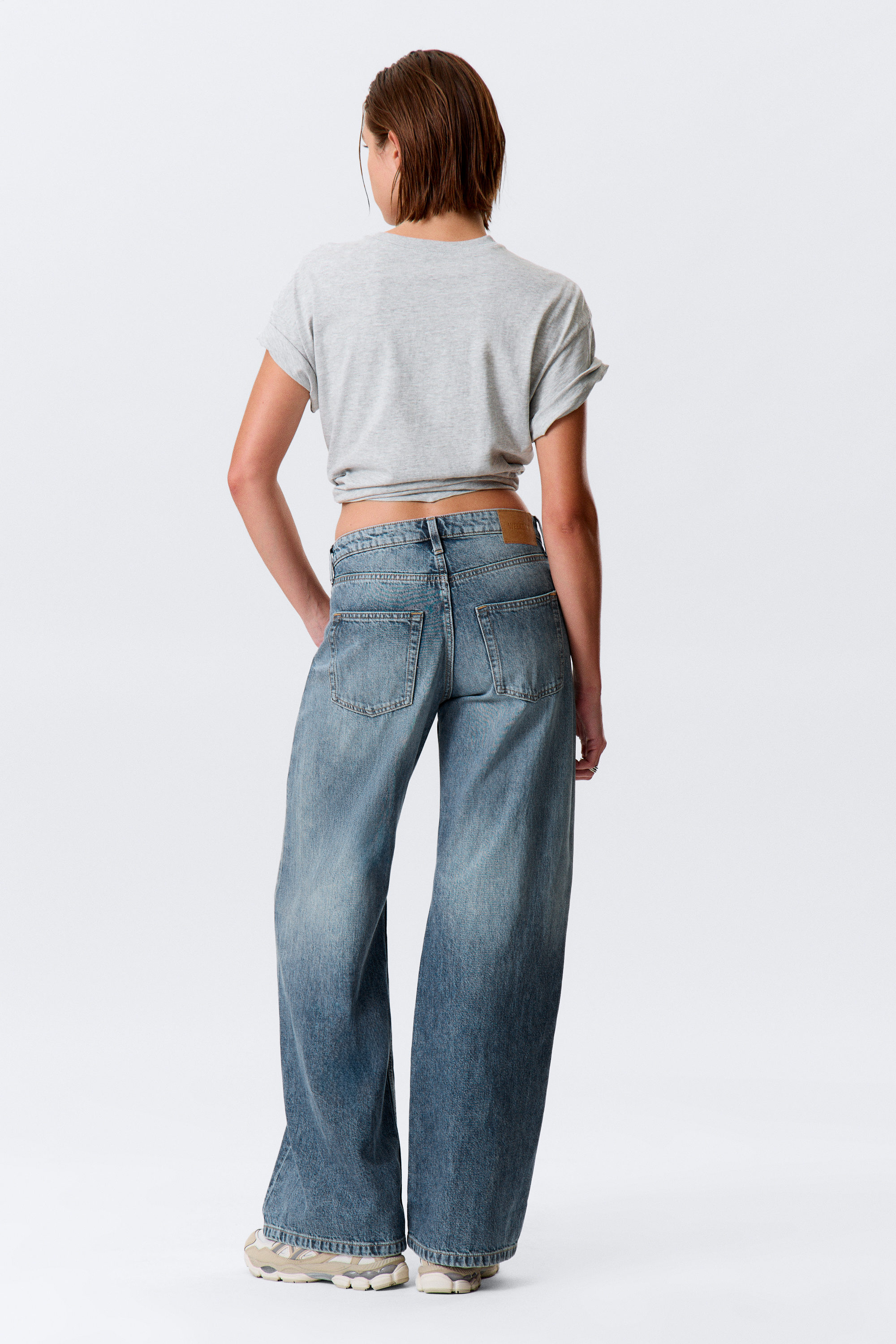 Blue Horses - Mittelblau - Paz Mid Waist Loose Wide Leg Jeans - 6