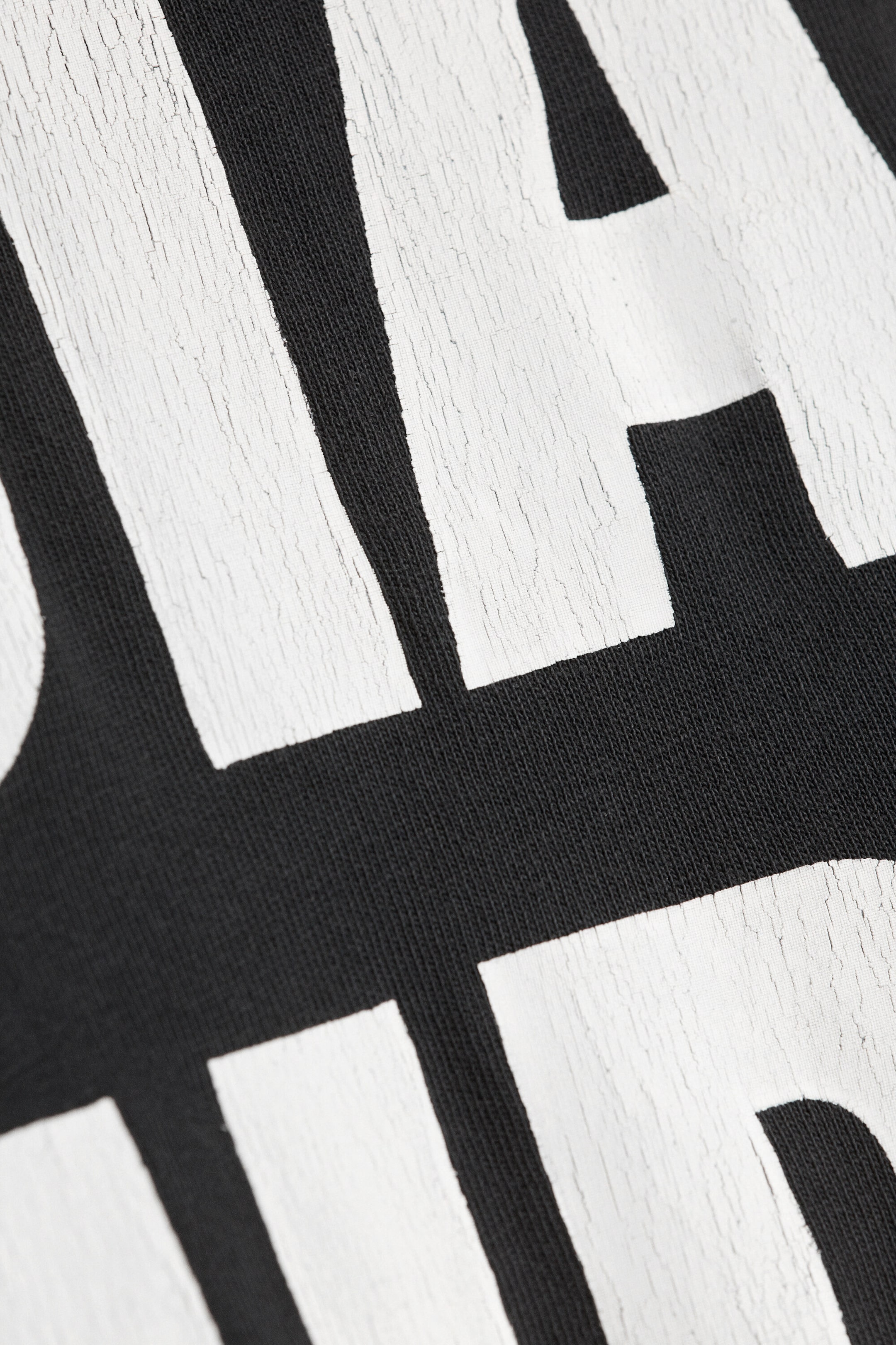 Black - Dial up - Oversized Raglan Long-Sleeved T-shirt - 2