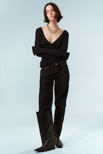 Black - Plunging V-neck Long-Sleeved Top - 3