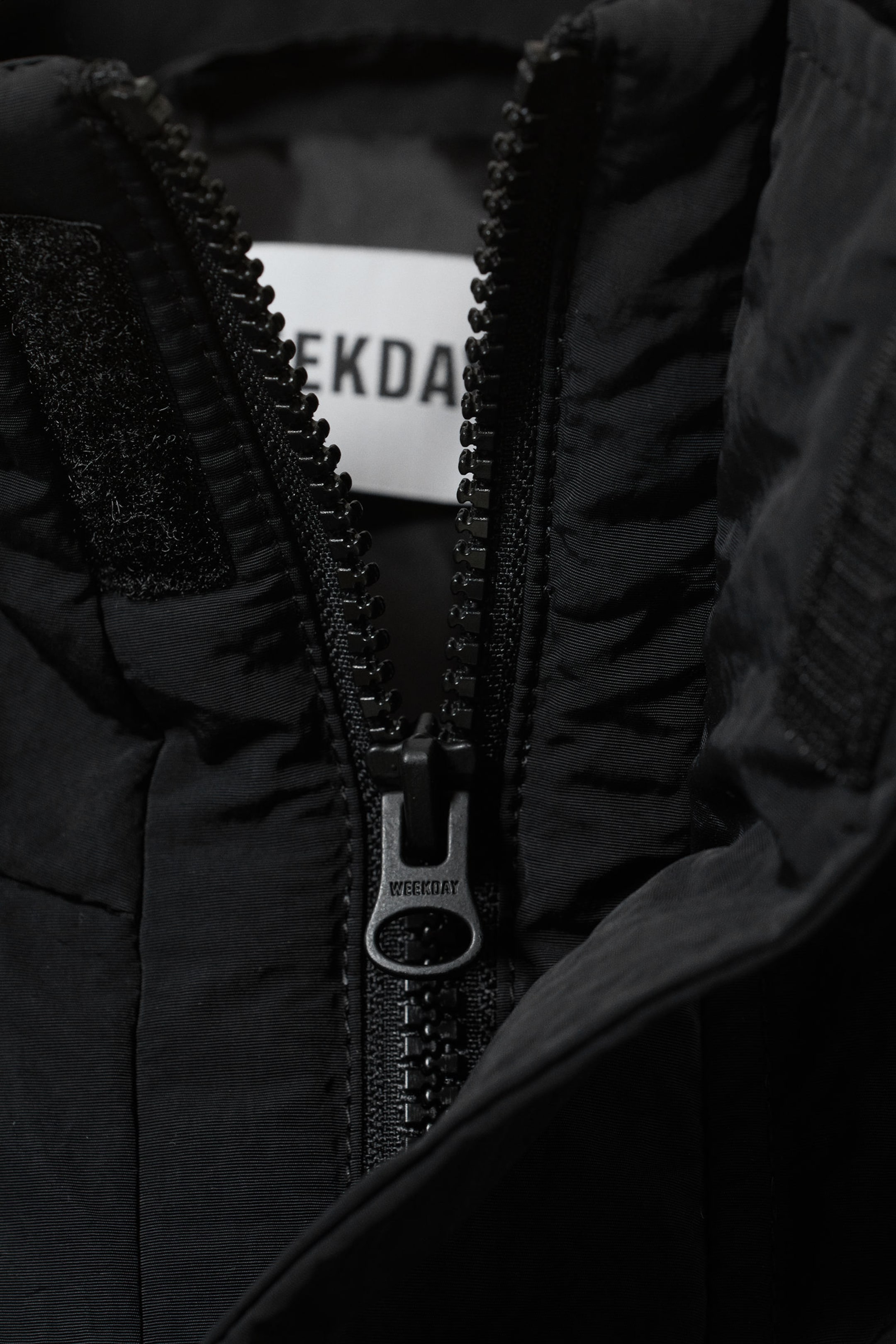 Schwarz - Jacke Windy - 2