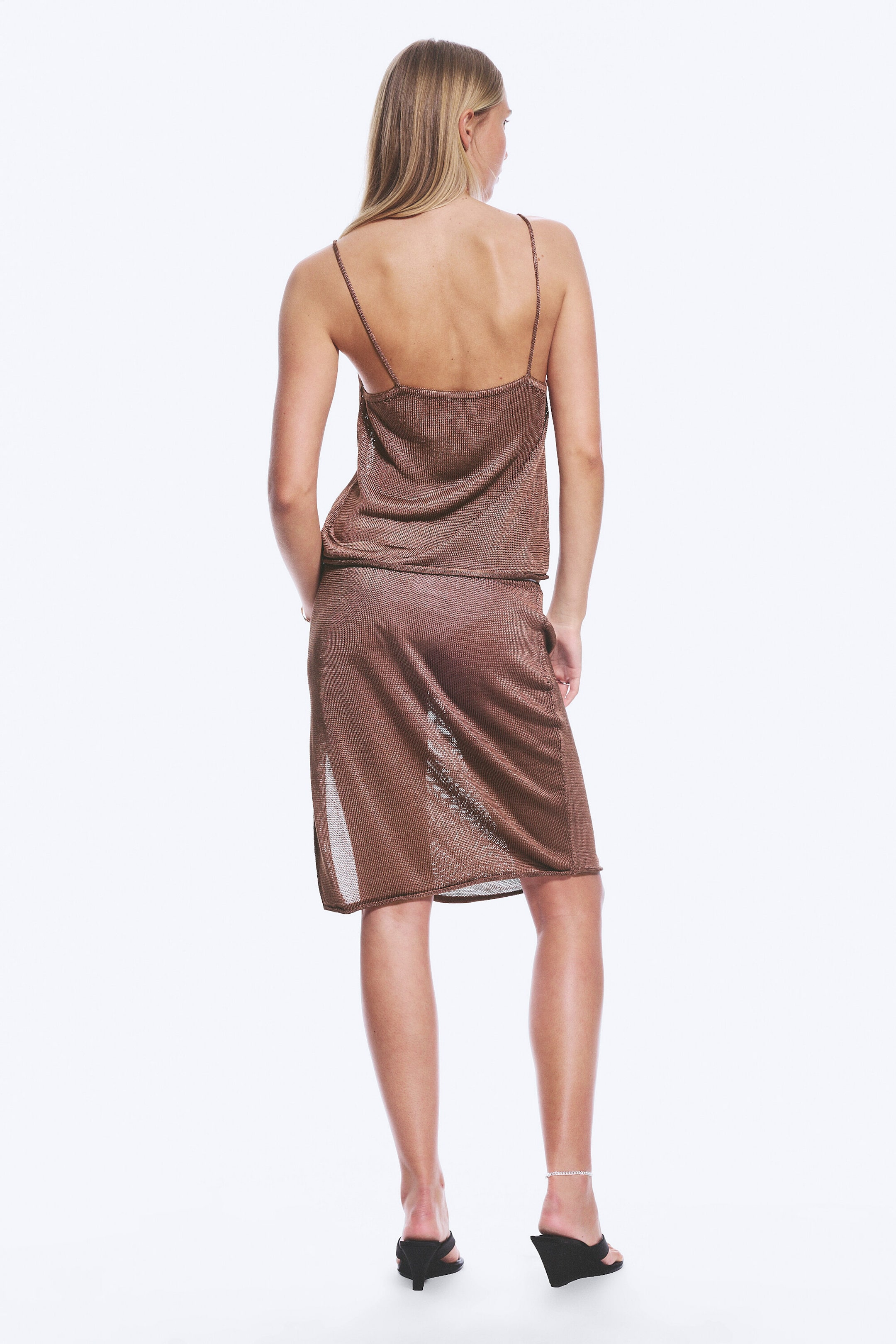 Braun - Gestricktes Camisole mit eckigem Ausschnitt - 2