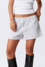 Weiß gestreift - Relaxte Baumwoll-Boxershorts - 1