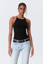 Schwarz - Schmal geschnittenes Racerback-Tanktop - 0