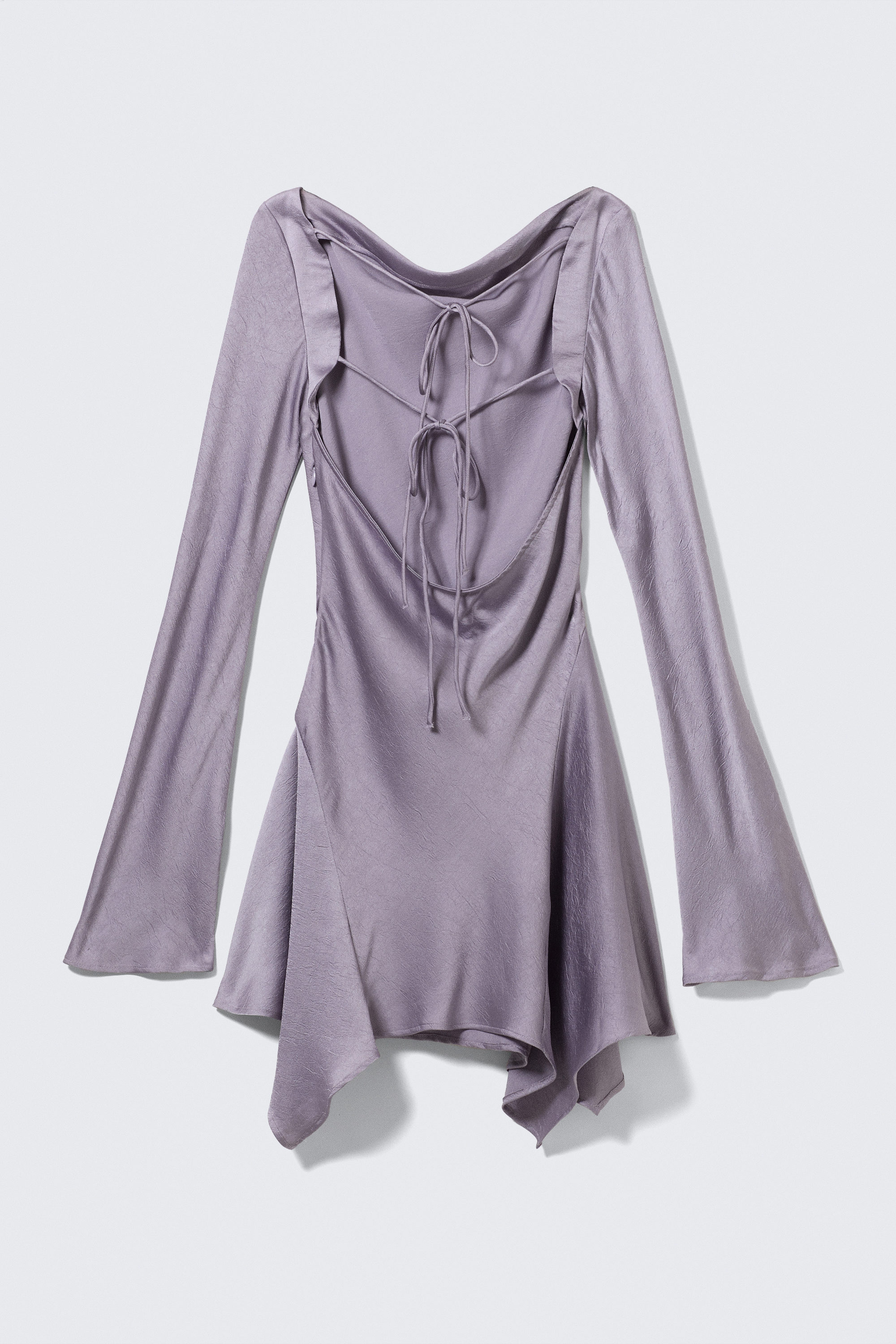 Flieder - Asymmetrisches Satin-Minikleid mit langen Ärmeln - 6