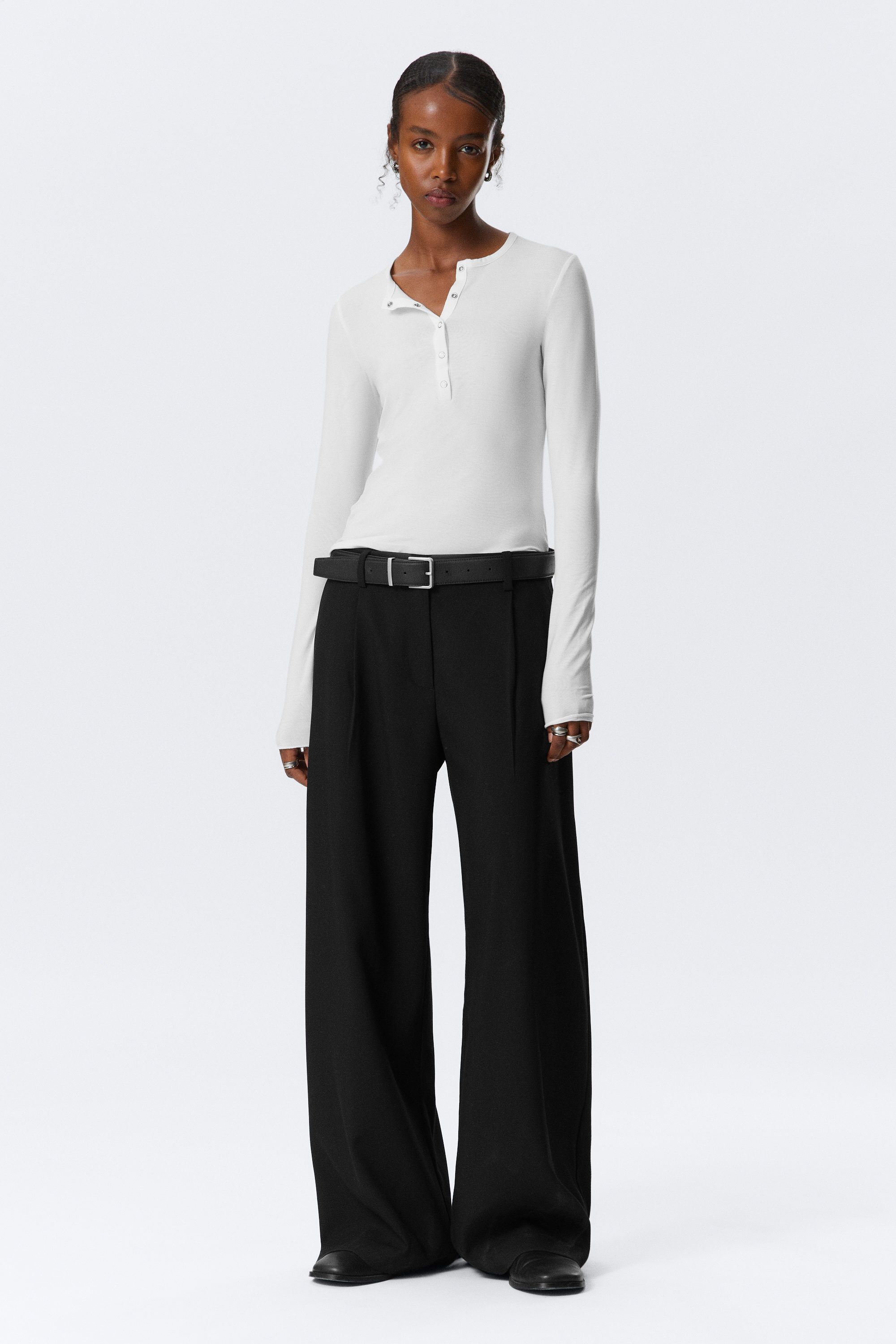 White - Fitted Long-Sleeved Henley Top - 2