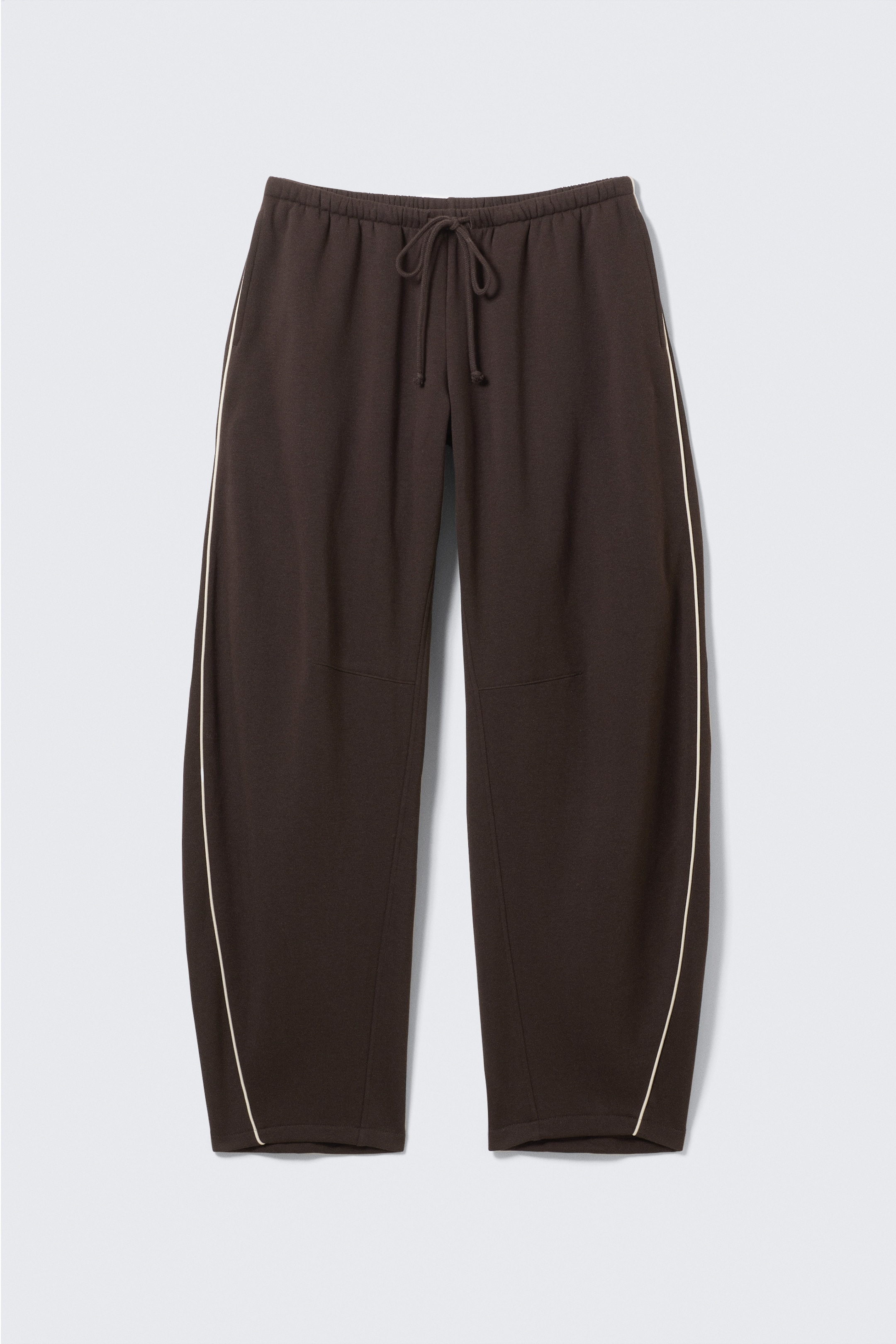 Grösseres Bild ansehen: Jogginghose mit niedrigem Bund und Barrel-Bein - Dunkelbraun - DAMEN | H&M CH 5