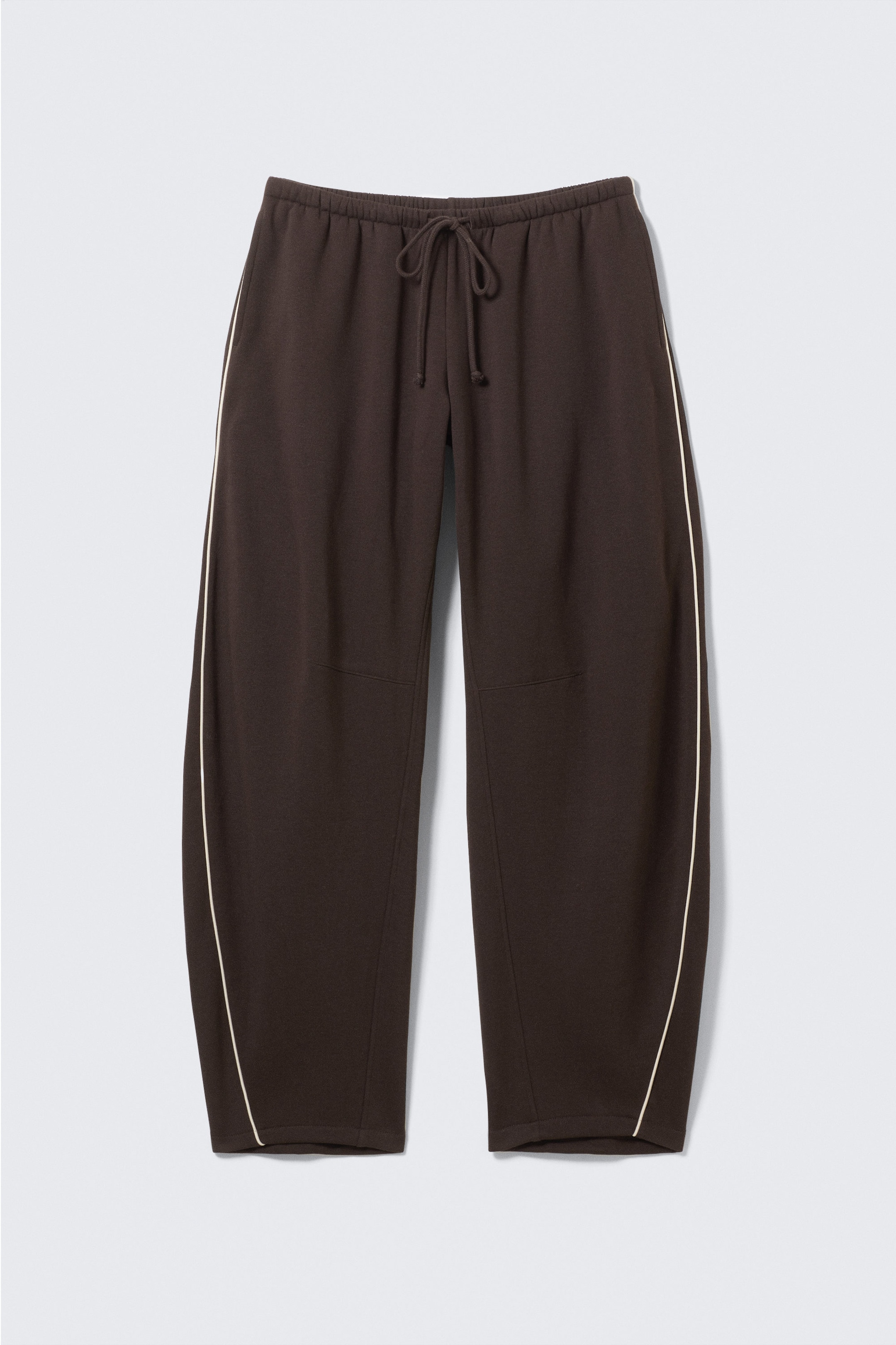 Dunkelbraun - Jogginghose mit niedrigem Bund und Barrel-Bein - 3