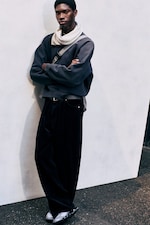 Dunkelblau - Relaxed Sweatshirt mit Boxy Fit - 1