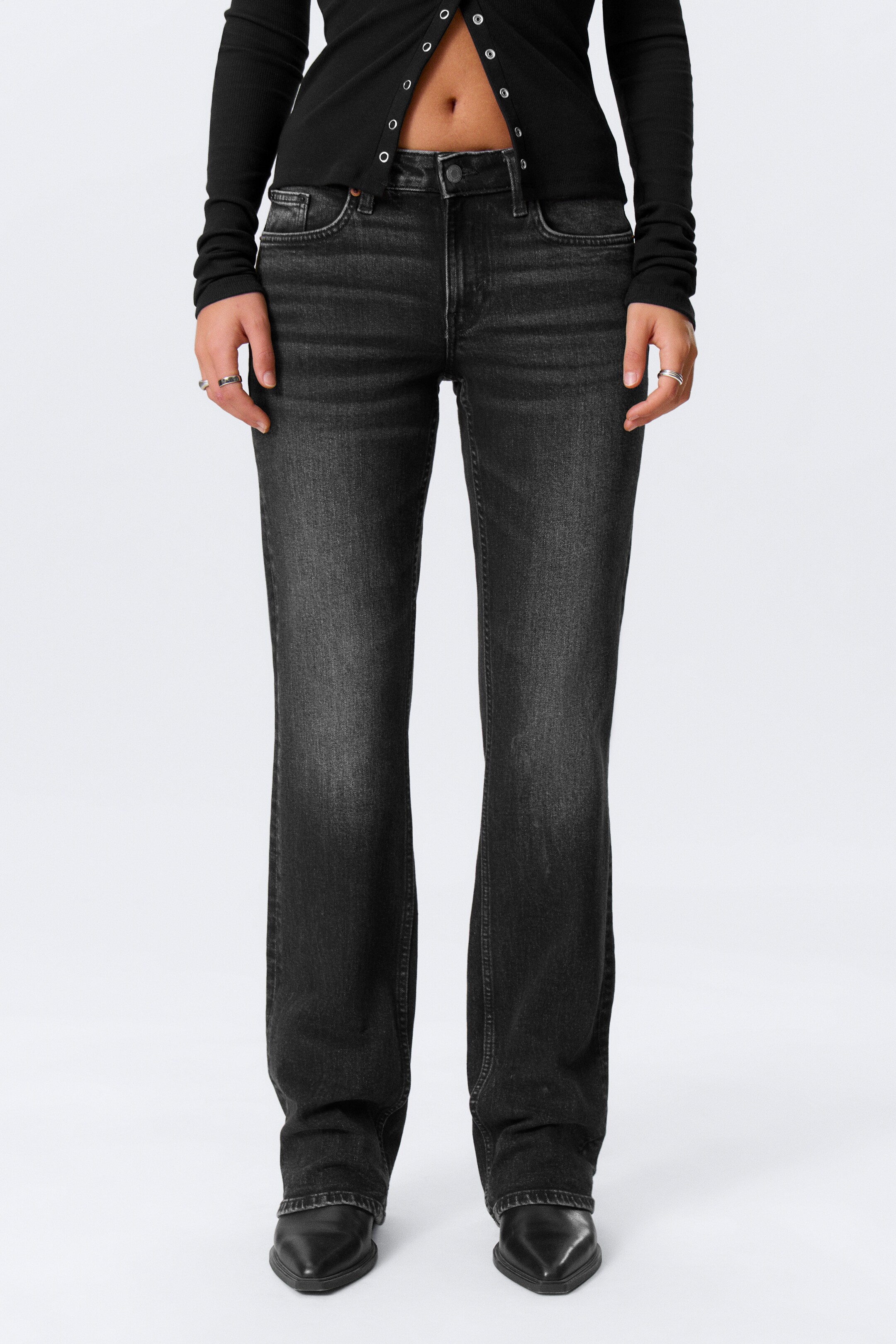 Visualizza immagine più grande: Tension Mid Rise Slim Bootcut Leg Jeans - Paloma Black - Nero - DONNA | H&M IT 2
