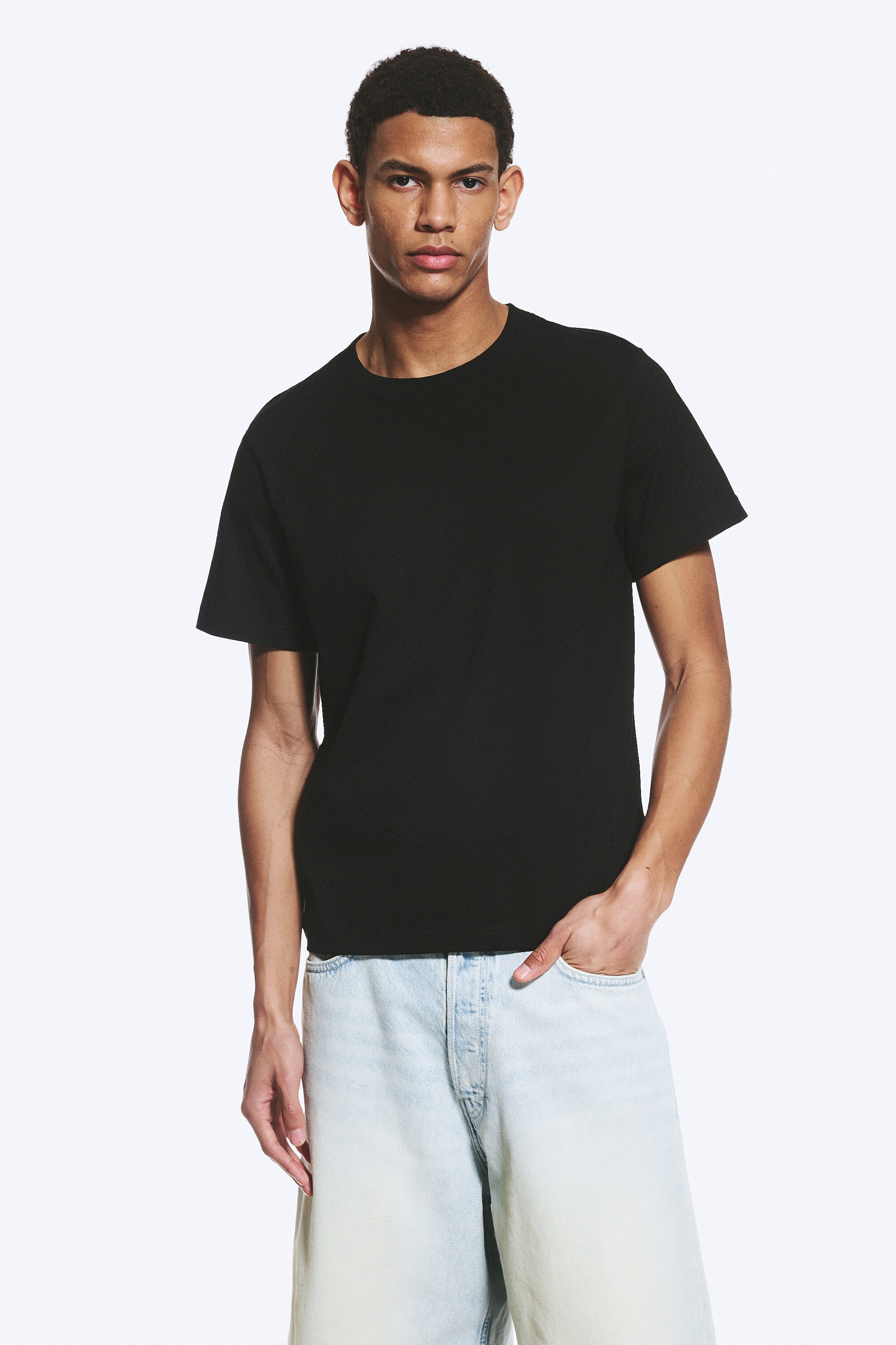 Black - Classic Boxy T-shirt - 1