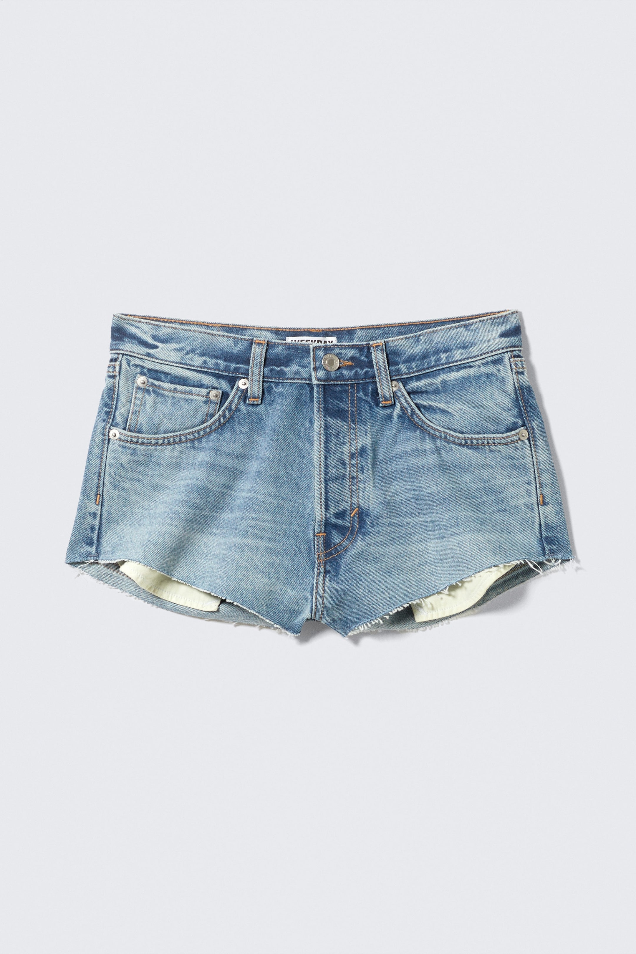 Seventeen Blue - Mellanblå - Maia Mid Waist Denim Hotpants - 1