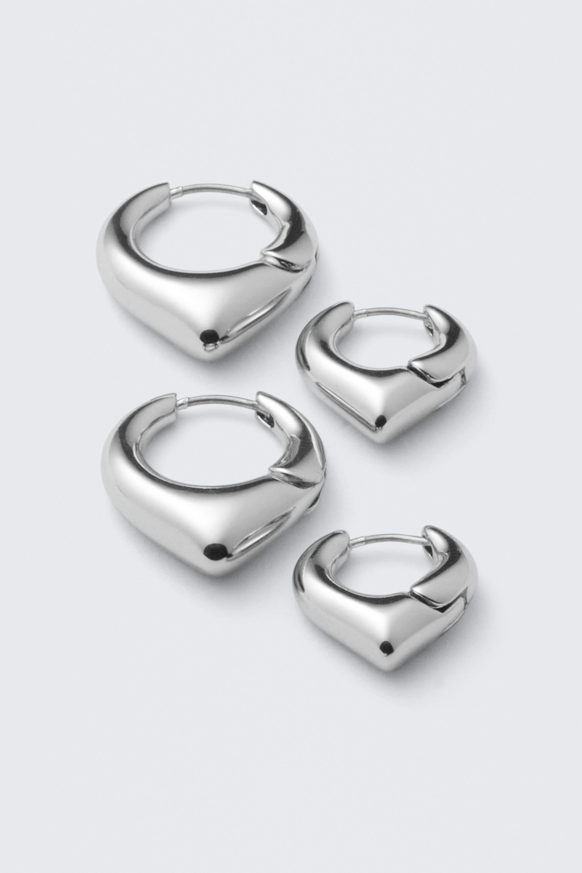 Silber - 2er-Pack Hoop-Ohrringe mit abgerundeter Spitze - 1