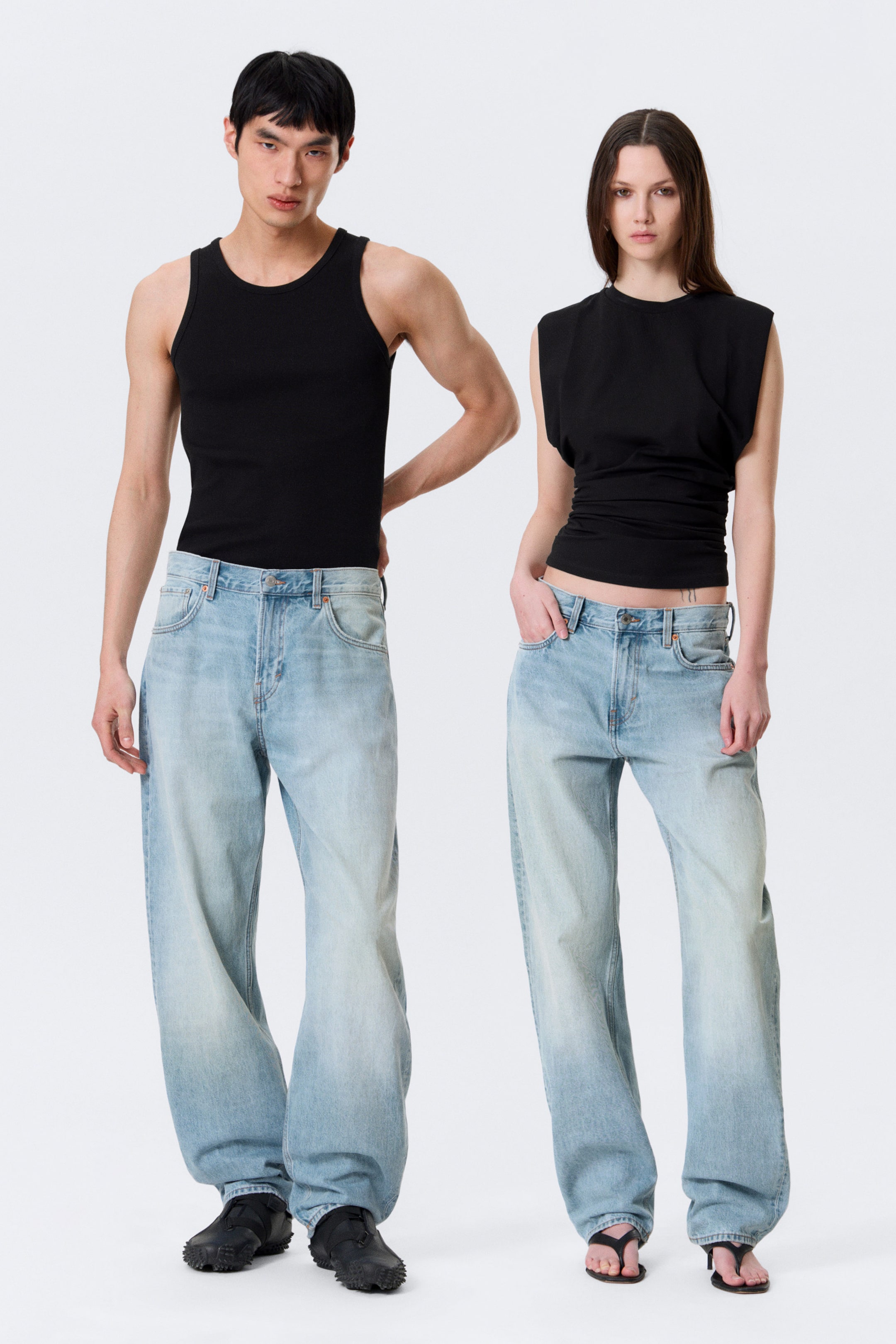 Kimberley Blue - Ljusblå - Nebula Mid Waist Loose Barrel Leg Unisex Jeans - 1