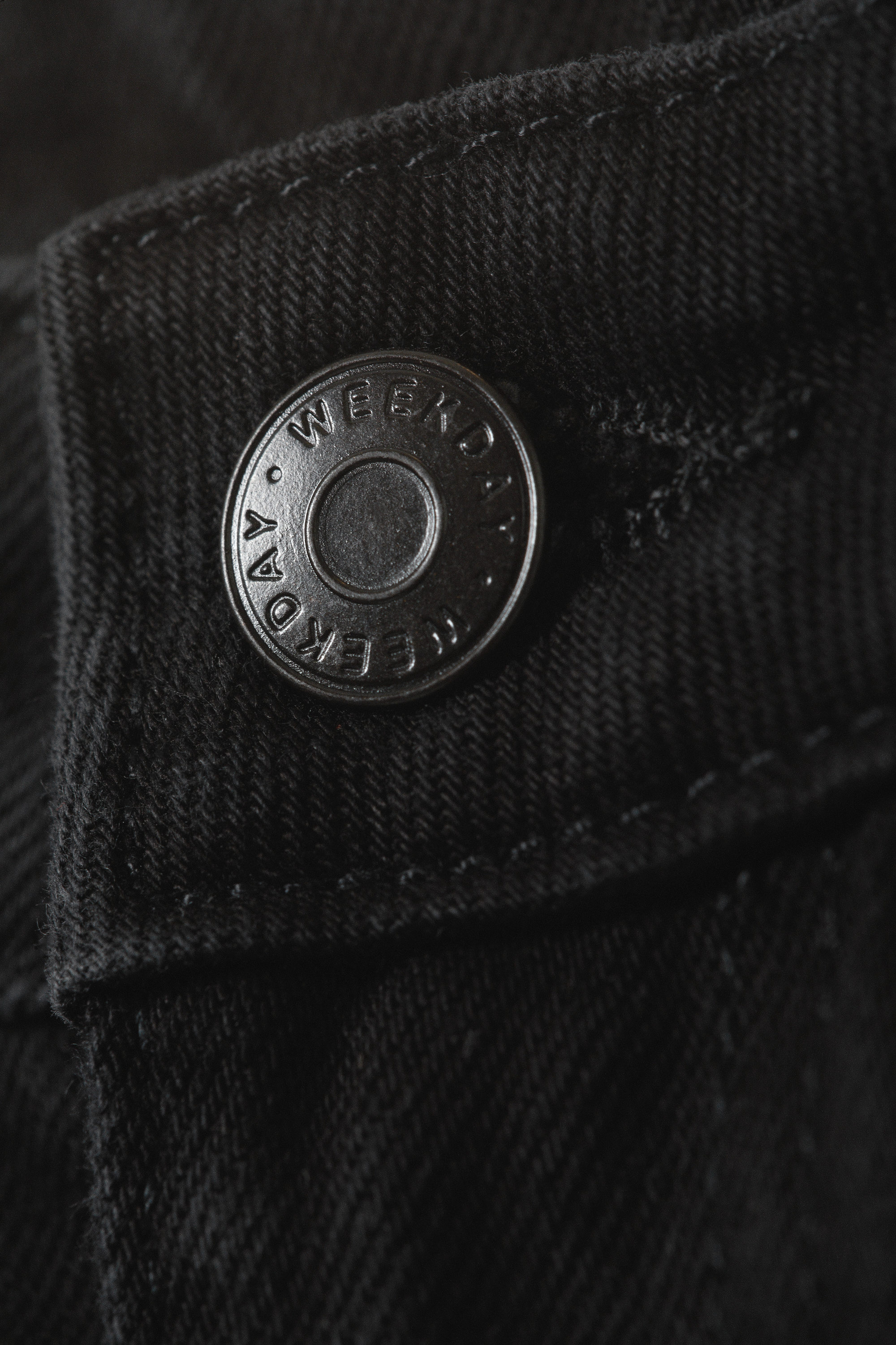 area mid rise loose wide jeans - Black Rinse - Black | Weekday WW