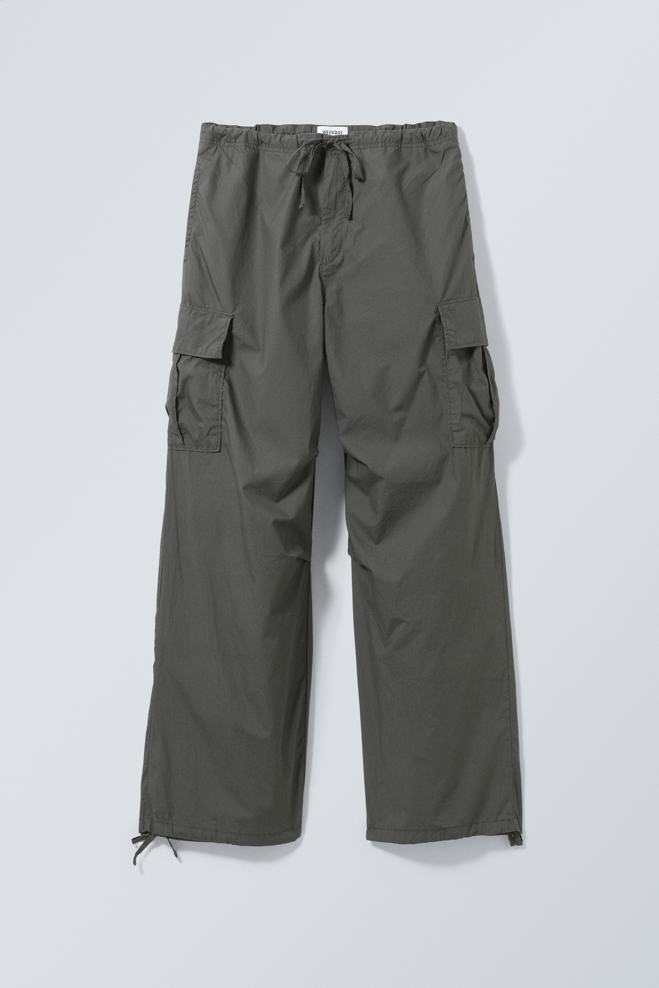 View larger image: Parachute Loose Cargo Trousers - Dark Grey - Men | H&M GB 1