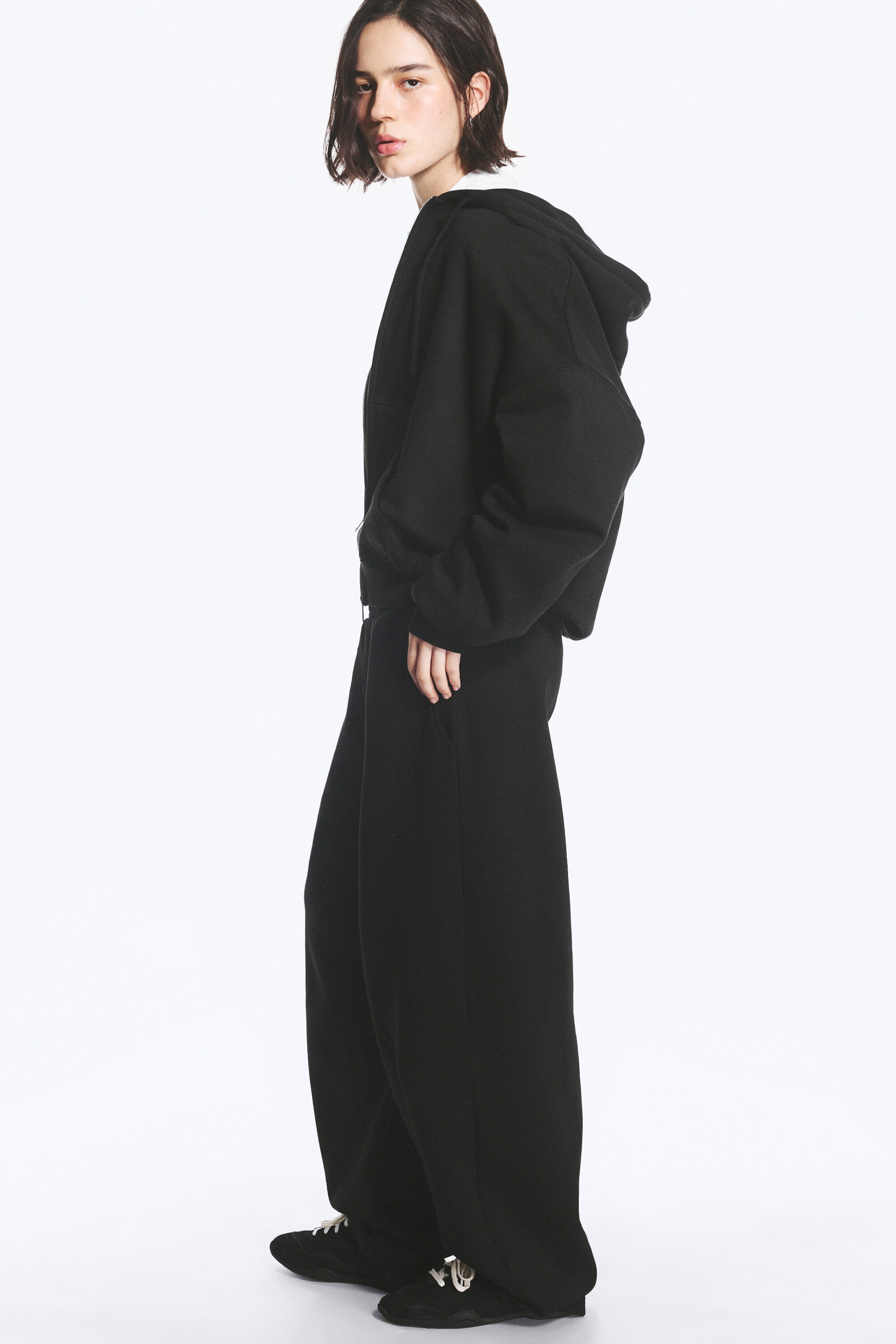 Black - Mid-Rise Heavyweight Barrel Sweatpants - 5