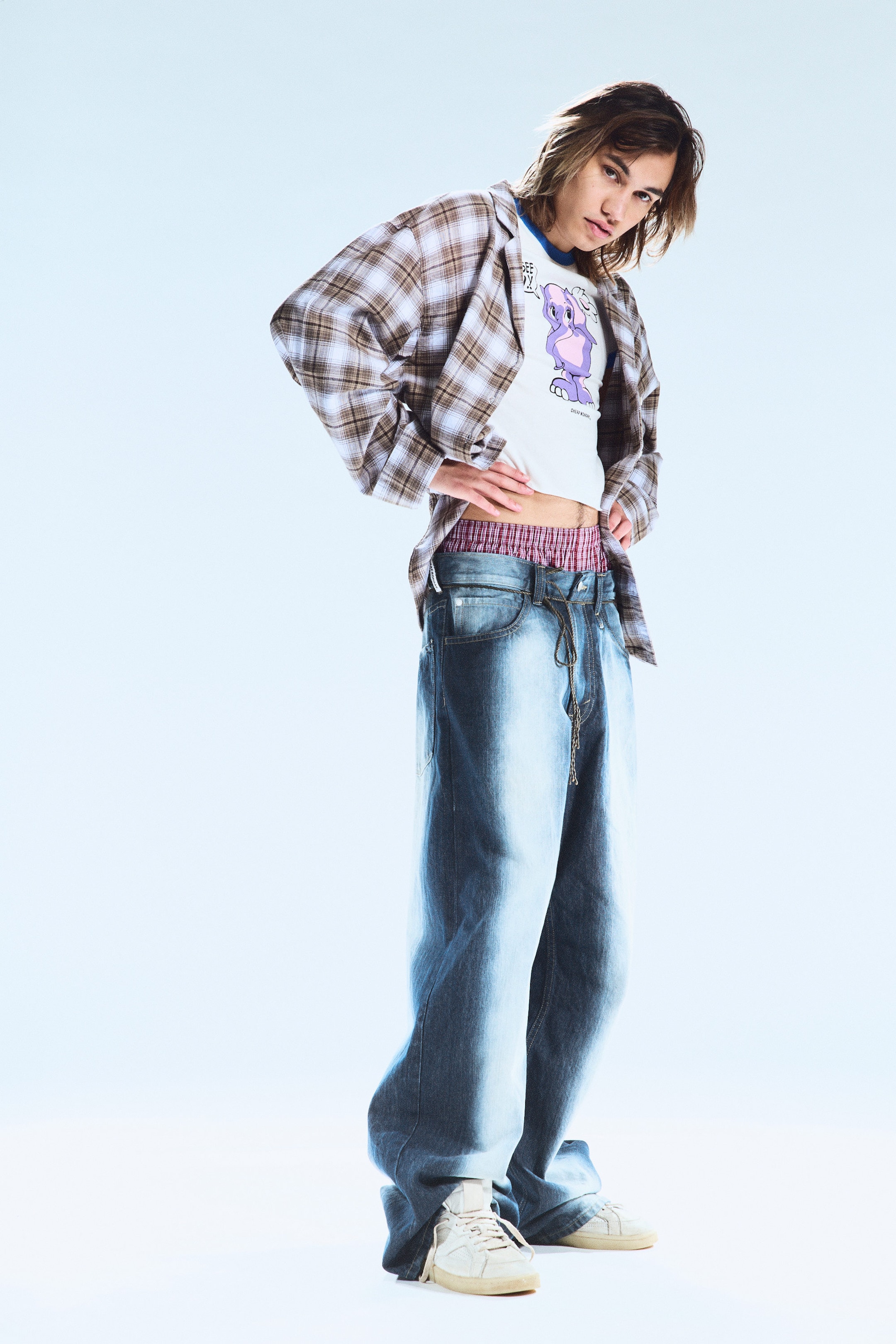 Blaues Spray - Looser – Weite Jeans mit normaler Taille - 1