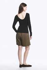 Black - Deep Back Long-Sleeved Top - 2