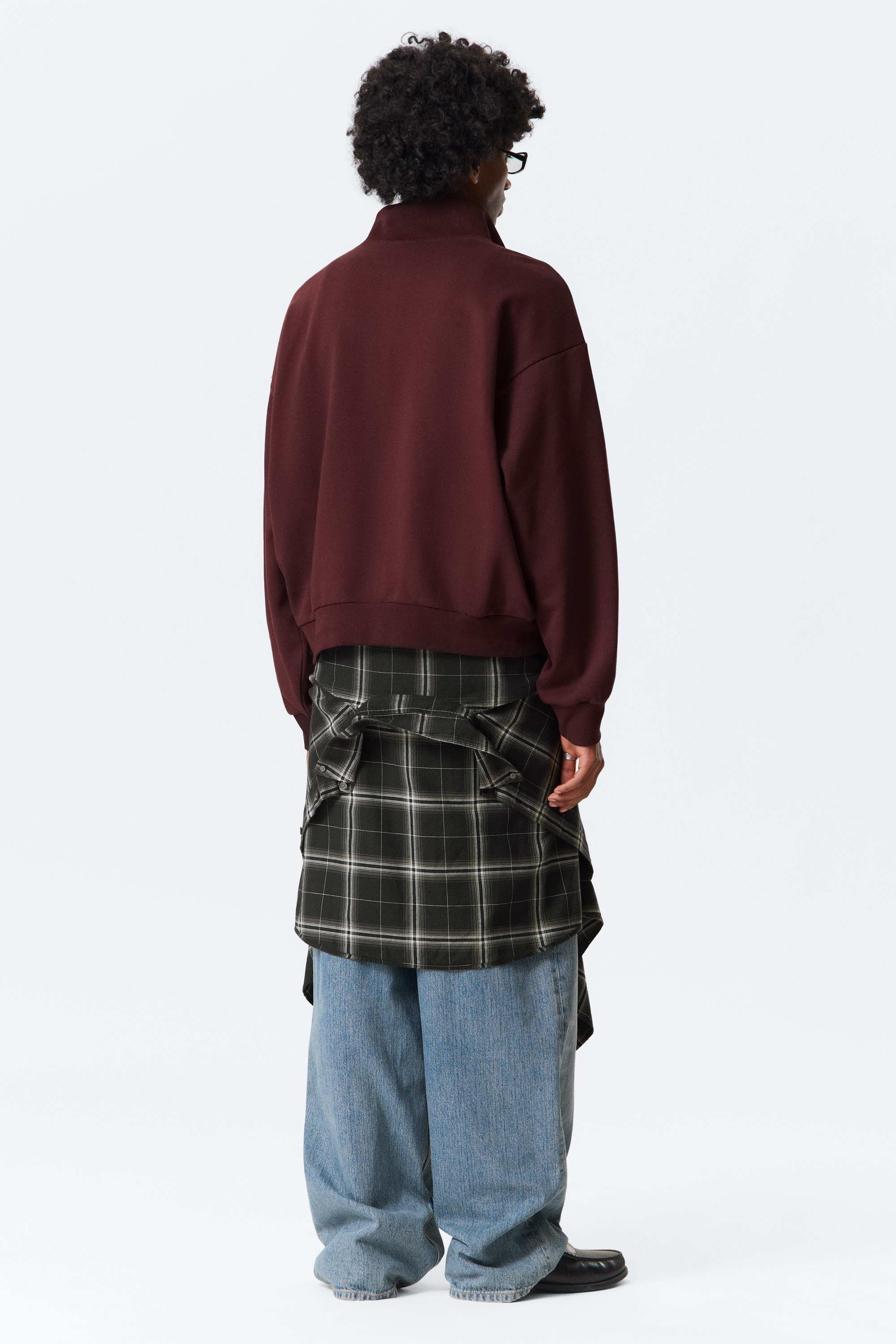 油彩『Weekday Off』 loose half zip sweatshirt - Dark Red | Weekday WW