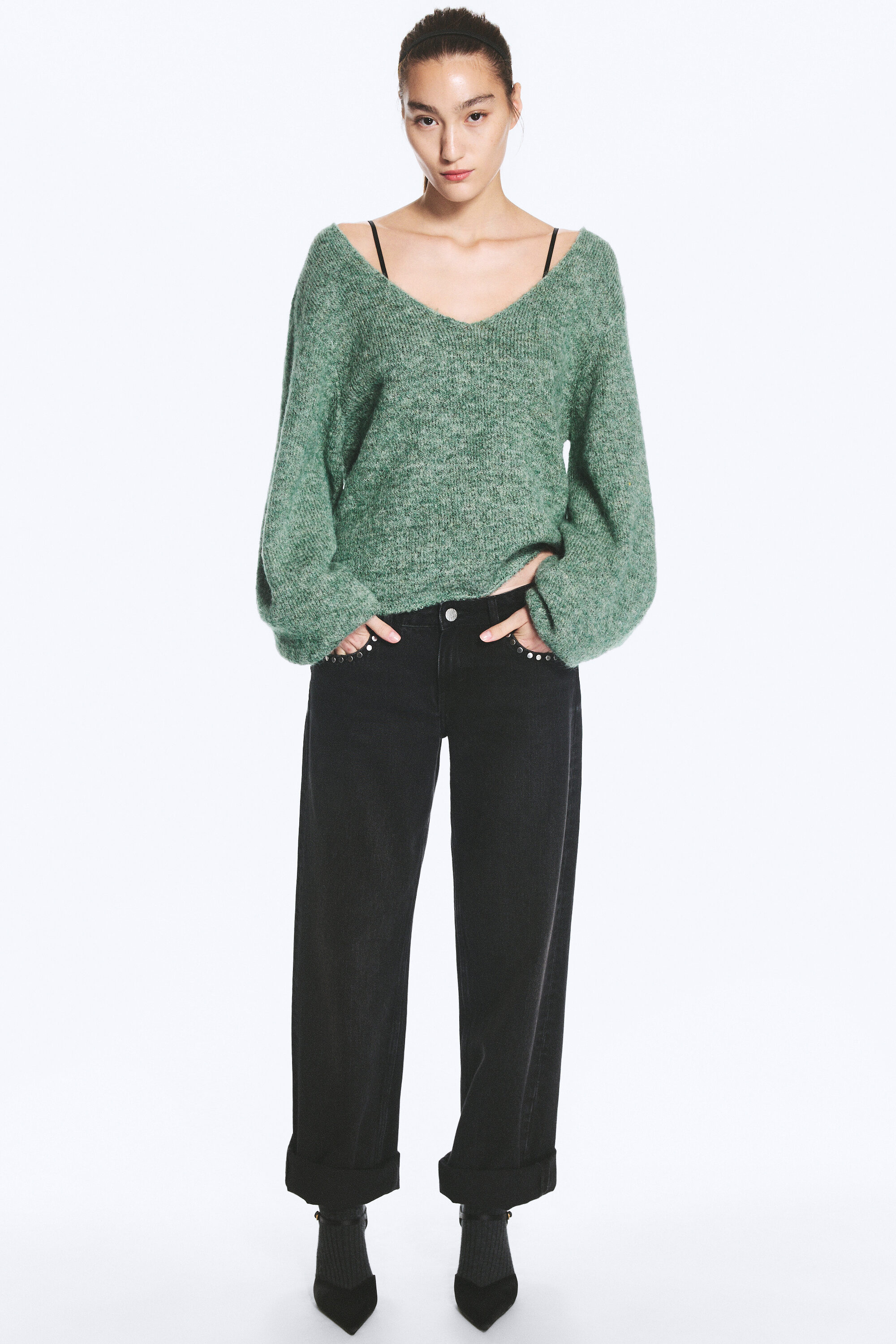 oversized knitted v-neck sweater - Green Melange | Monki WW