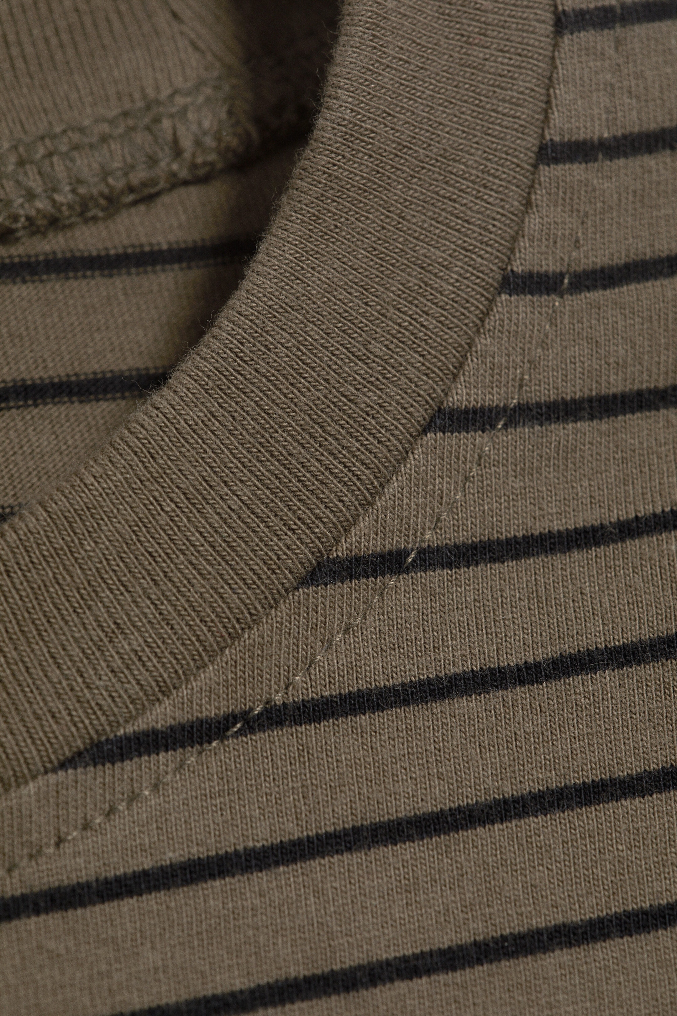 Mörk Mullvad - En oversized långärmad t-shirt - 5