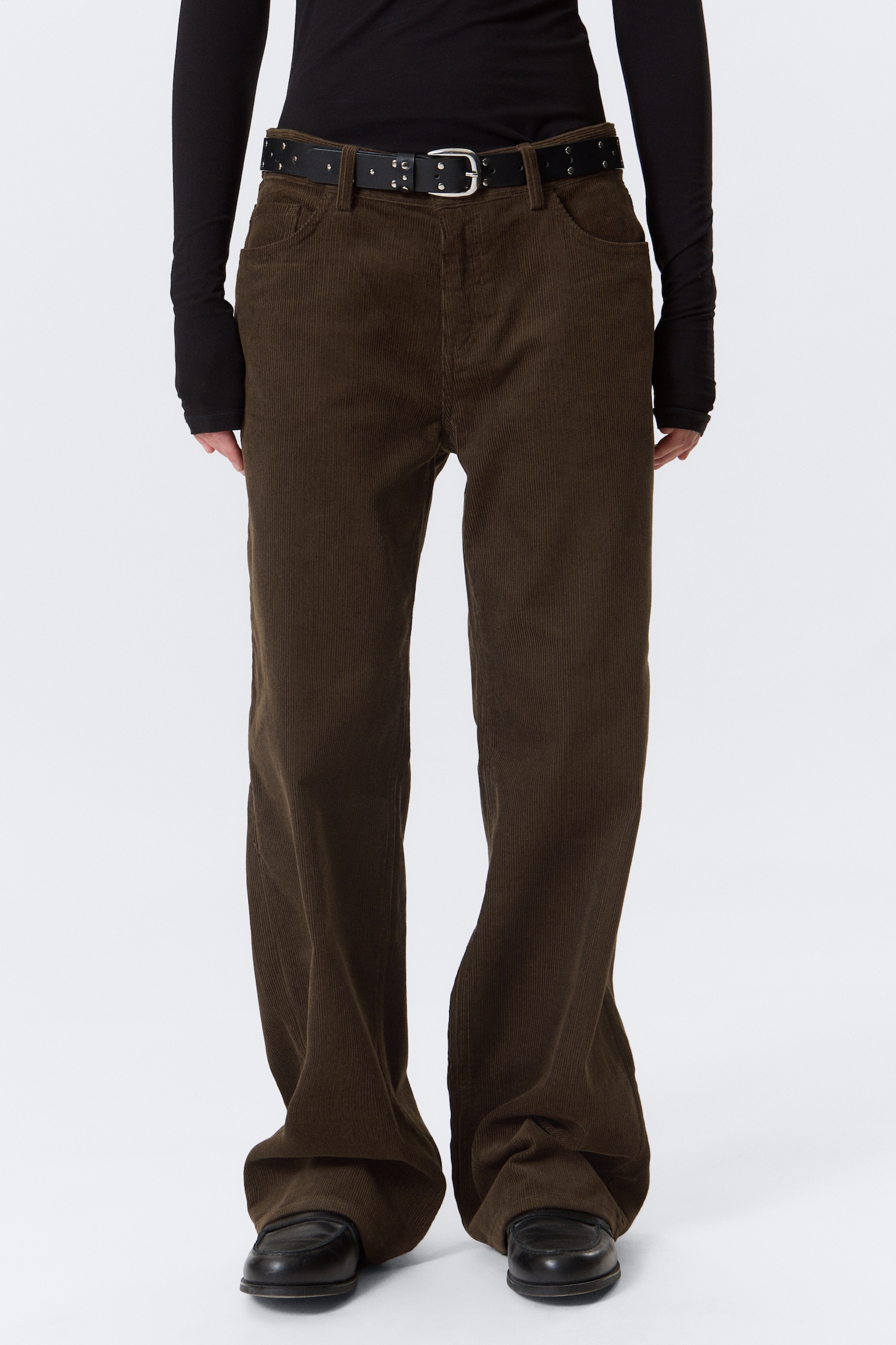 Relaxed Fit Low Rise Corduroy Trousers - Brown - 5