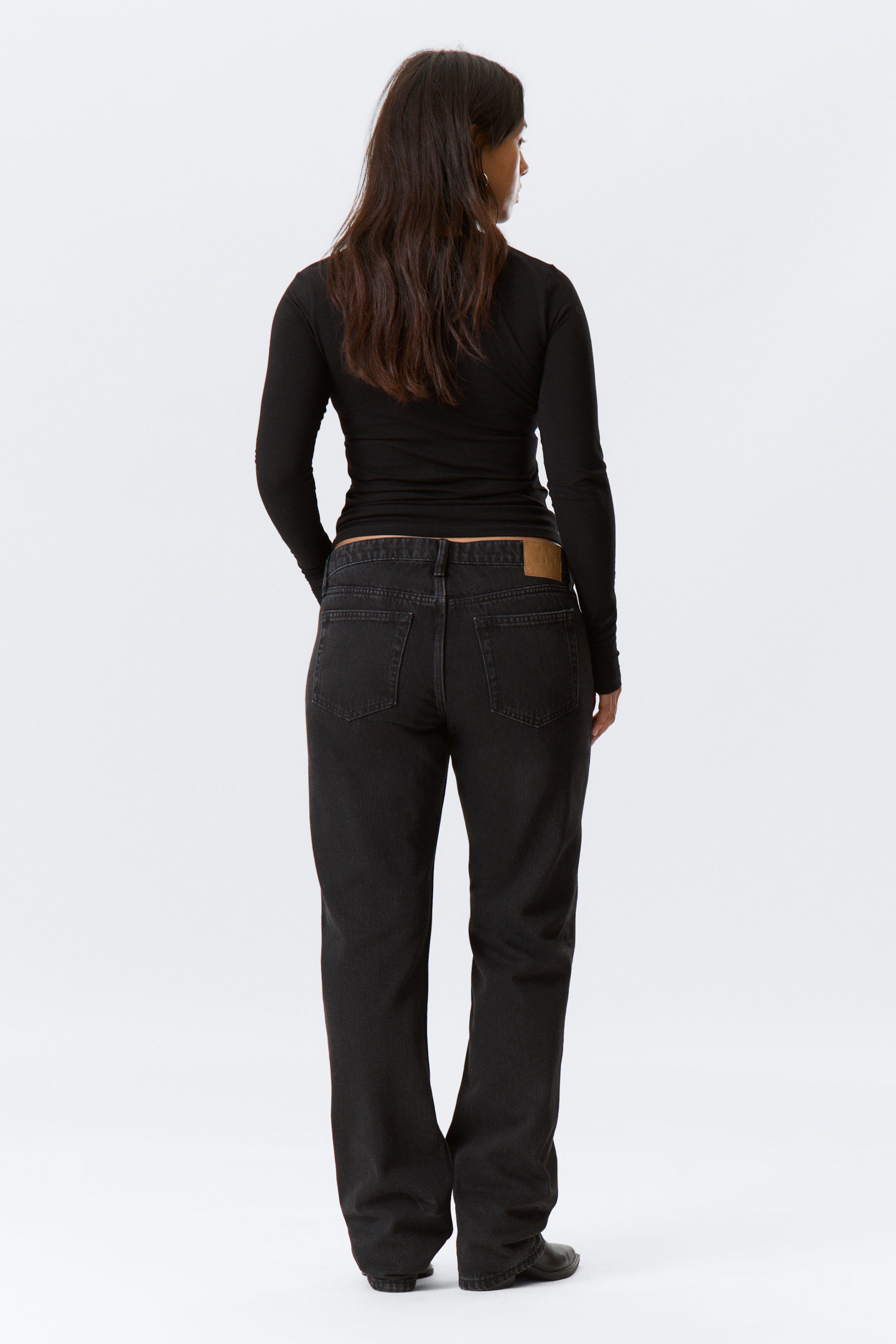 Tuned Black - Black - Arrow Low Rise Regular Straight Leg Jeans - 3