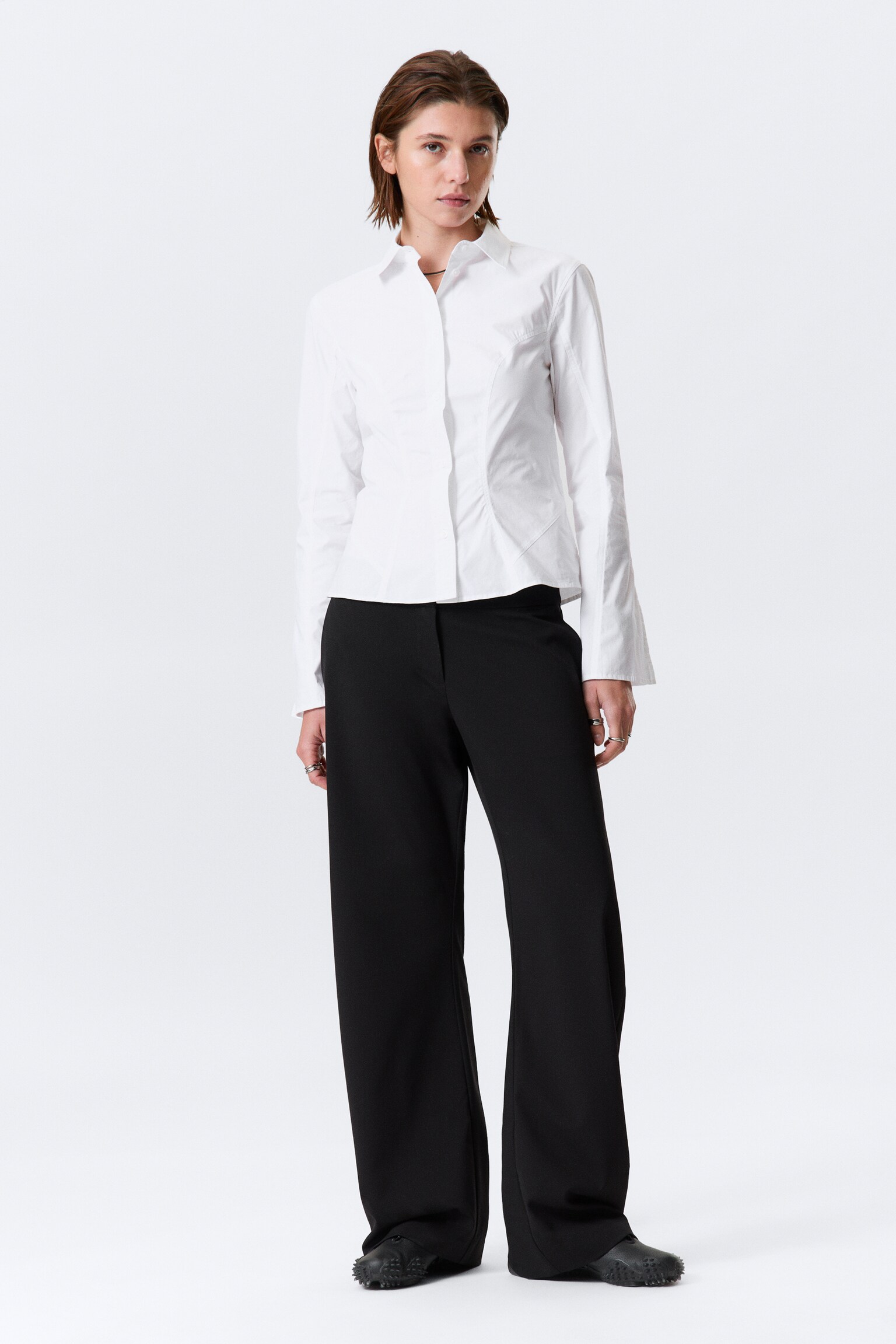 Priliehavá košeľa s dlhým rukávom z bavlny - biela/Čierna - 3