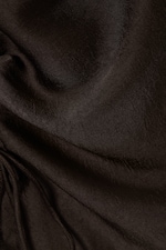 Mörkbrun - Rynkad trumpetärmad topp med båtringning - 4
