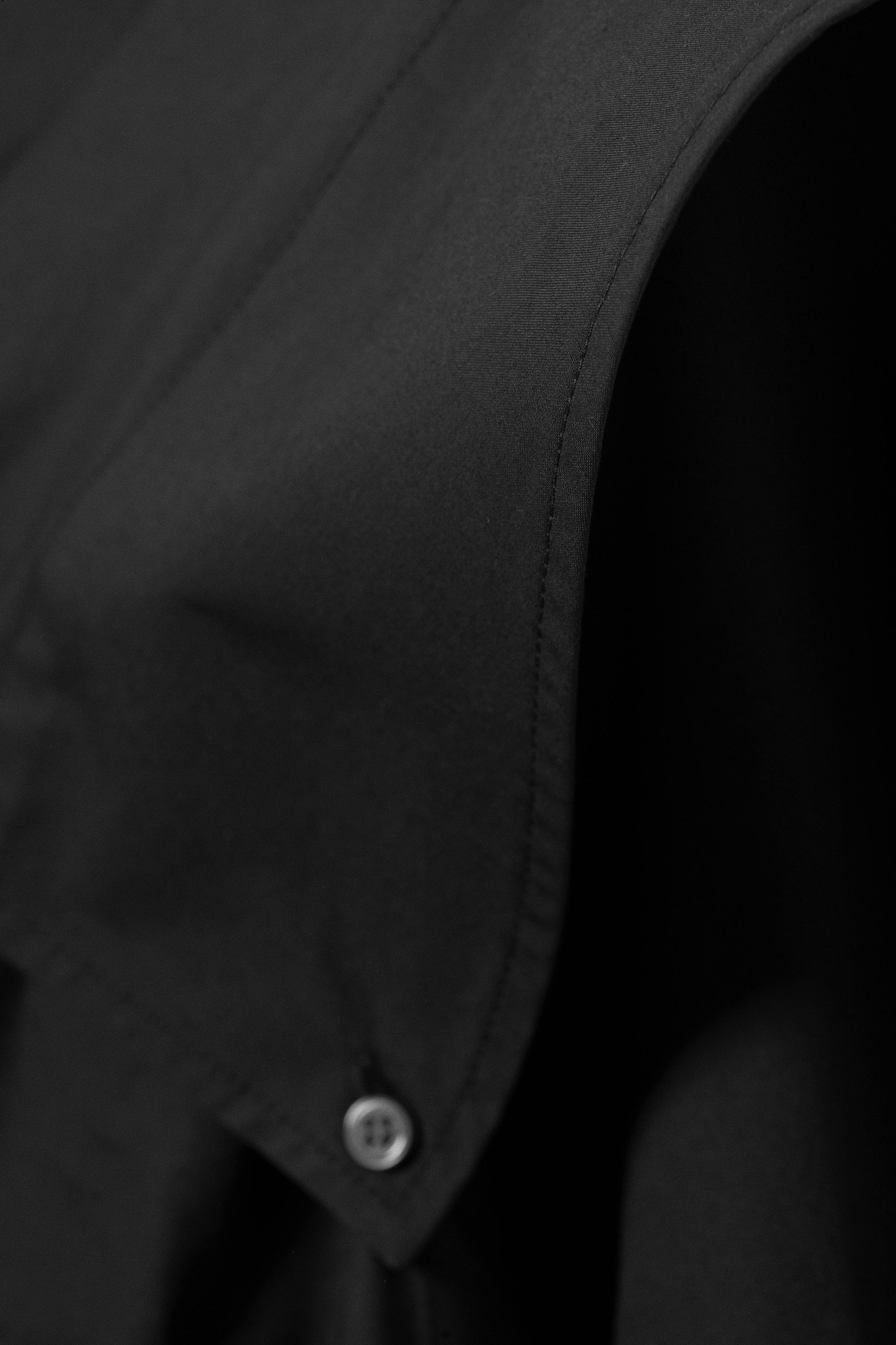 Black - Back-to-front Sculptural Shirt - 2