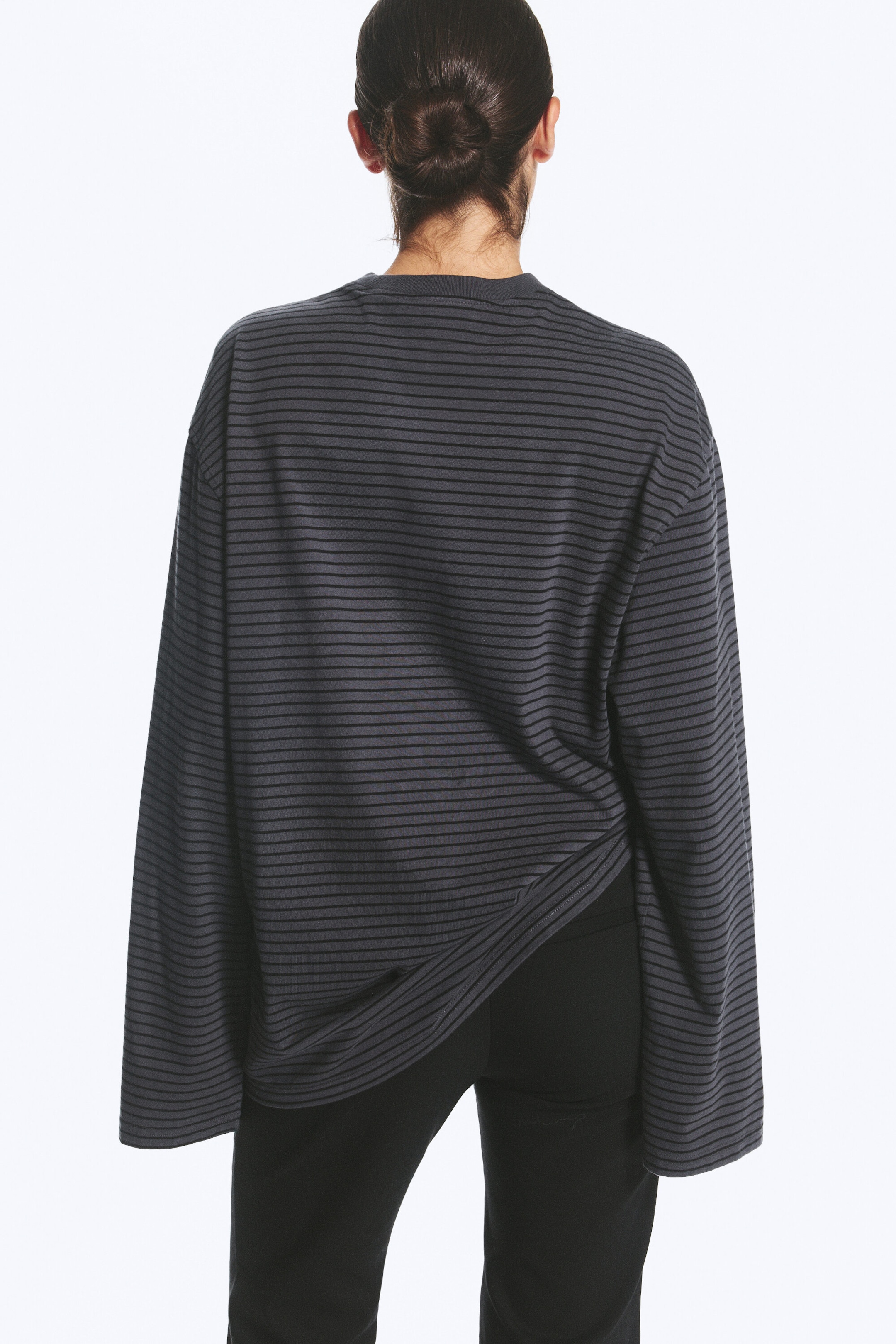 Striped Dark Grey - Oversized Long Sleeve T-shirt - 2