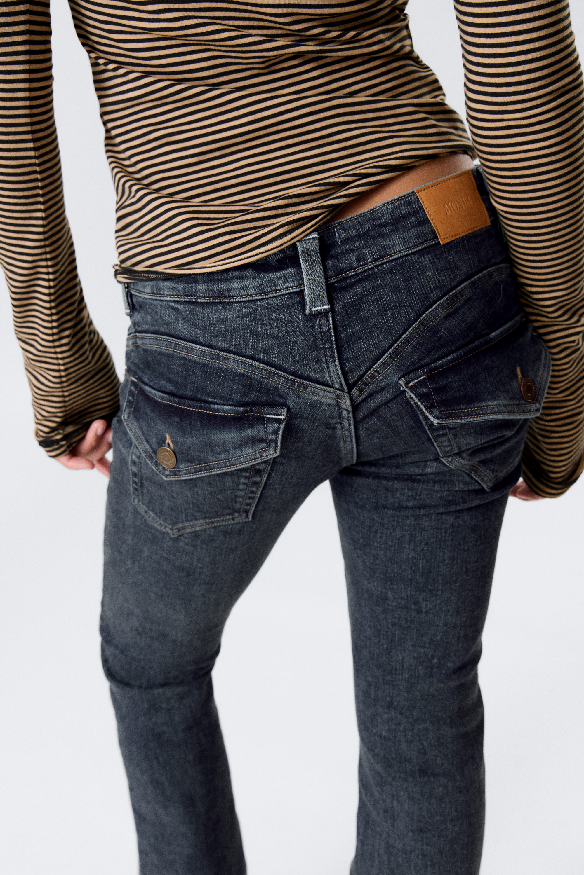 Desert Blue - Dark Blue - Low Rise Curve Yoke Flared Jeans - 4