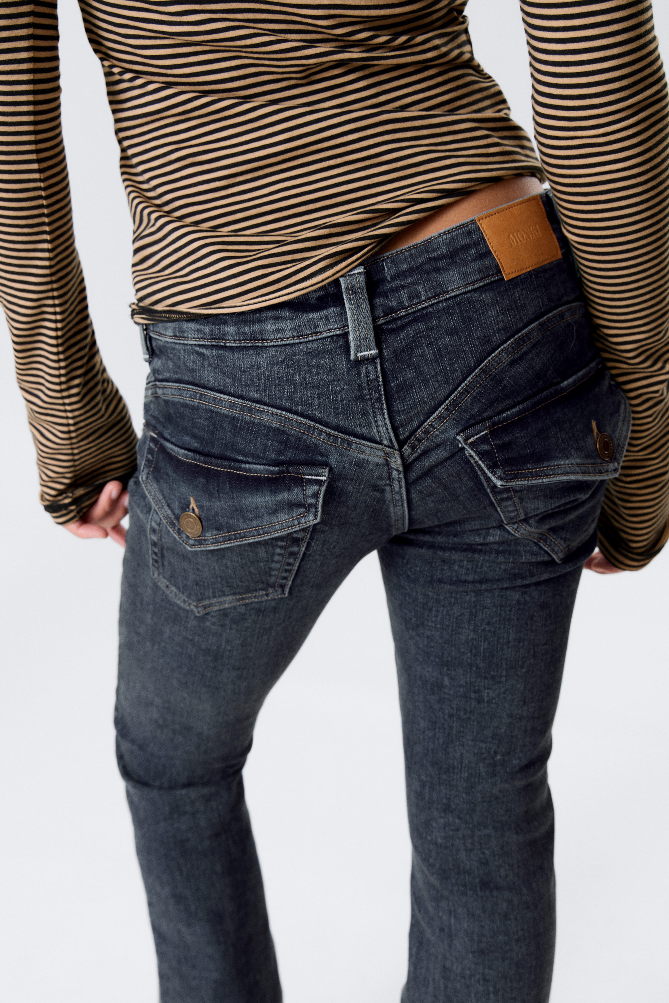 Desert Blue - Dark Blue - Low Rise Curve Yoke Flared Jeans - 3