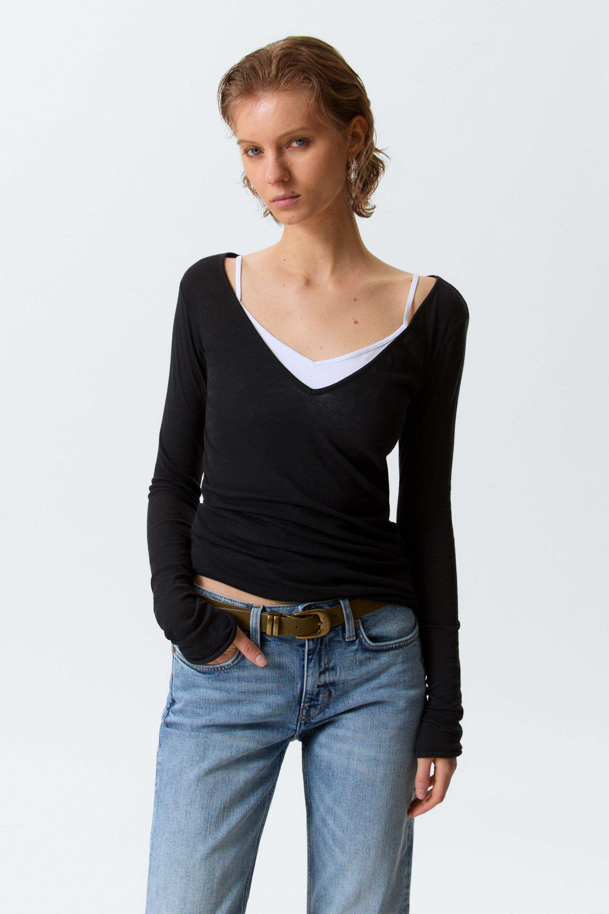 Black - Plunging V-neck Long-Sleeved Top - 1