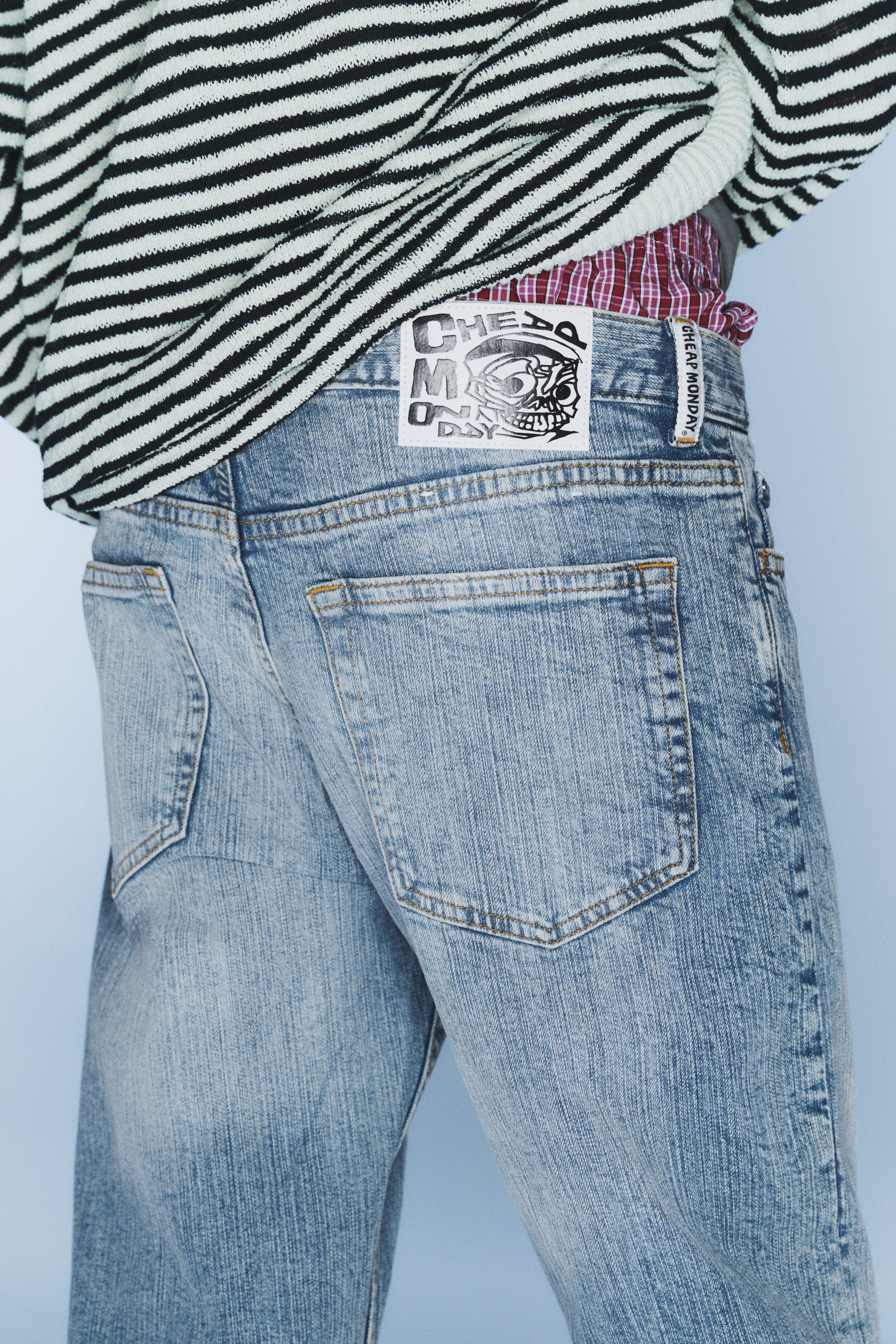 US Blue - Hellblau - Issue –Tapered Jeans mit niedriger Taille - 3