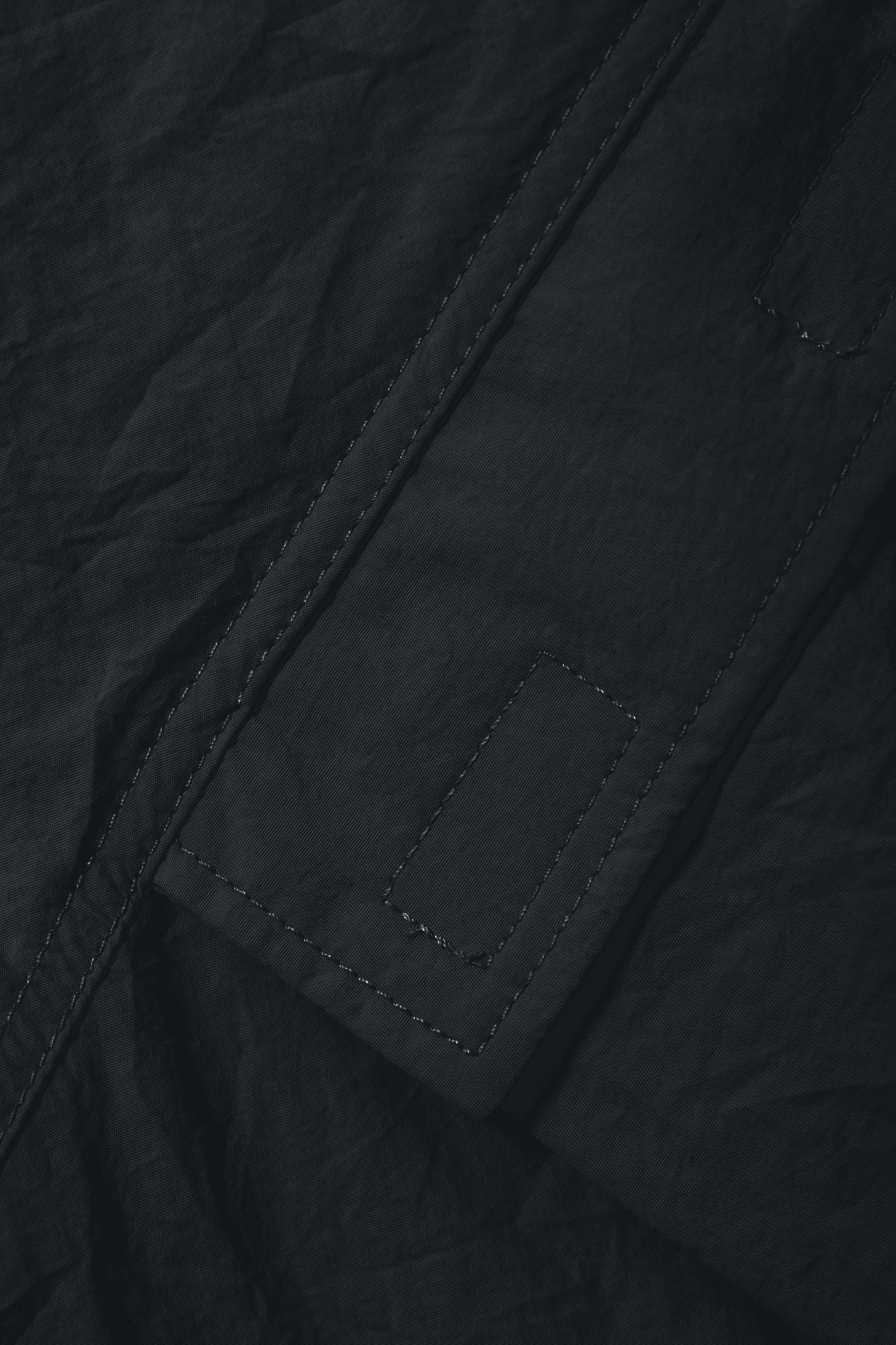 Black - Tilted Relaxed Cargo Shorts - 5
