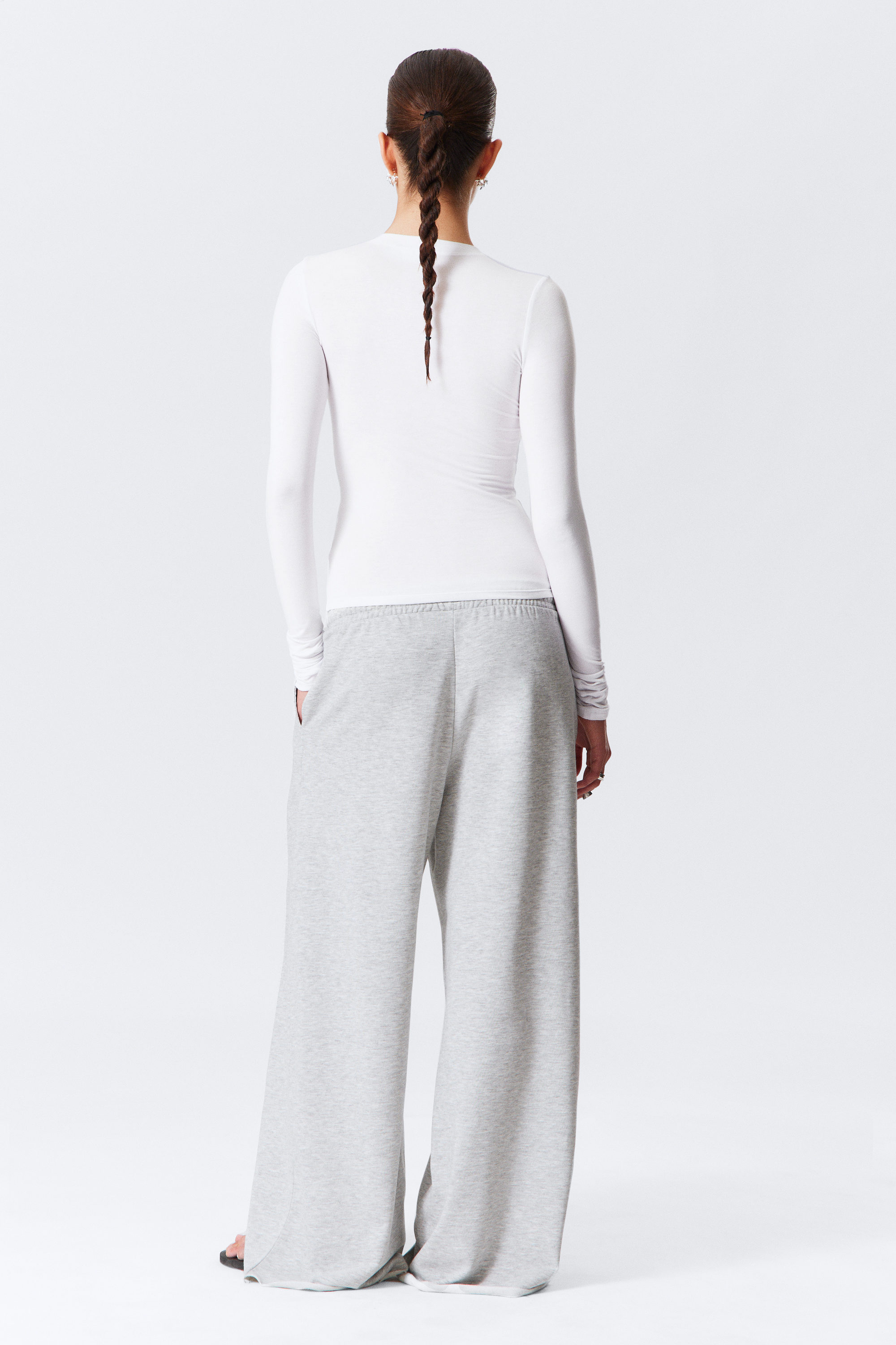 White - Slim Long-Sleeved Buttoned Cardigan - 2
