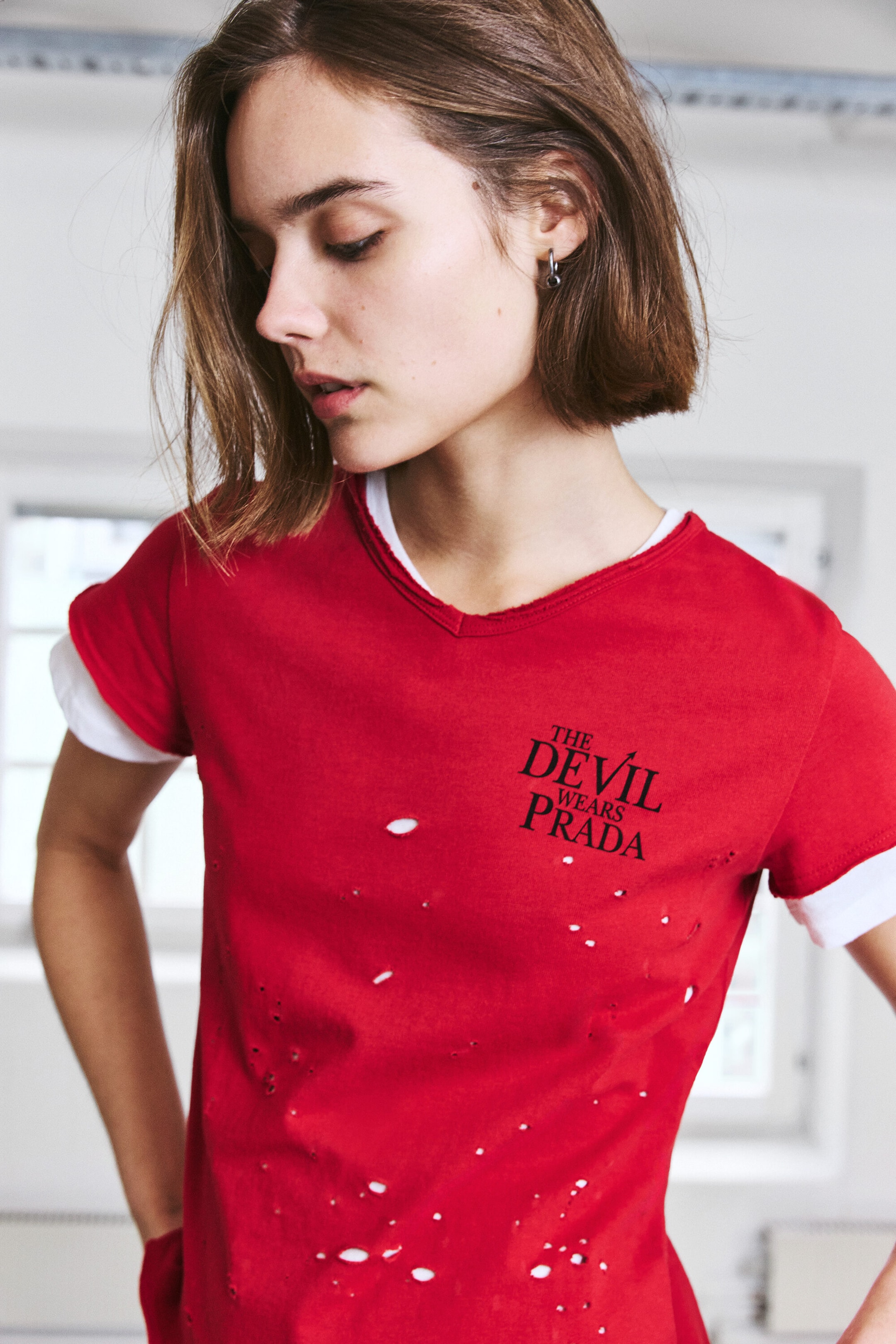 Red - The Devil Wears Prada Double-Layer V-Neck T-shirt