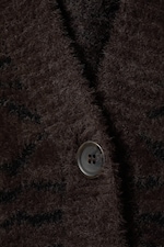 Dunkelbraunes Zebramuster - Oversized Strickjacke mit V-Ausschnitt - 4