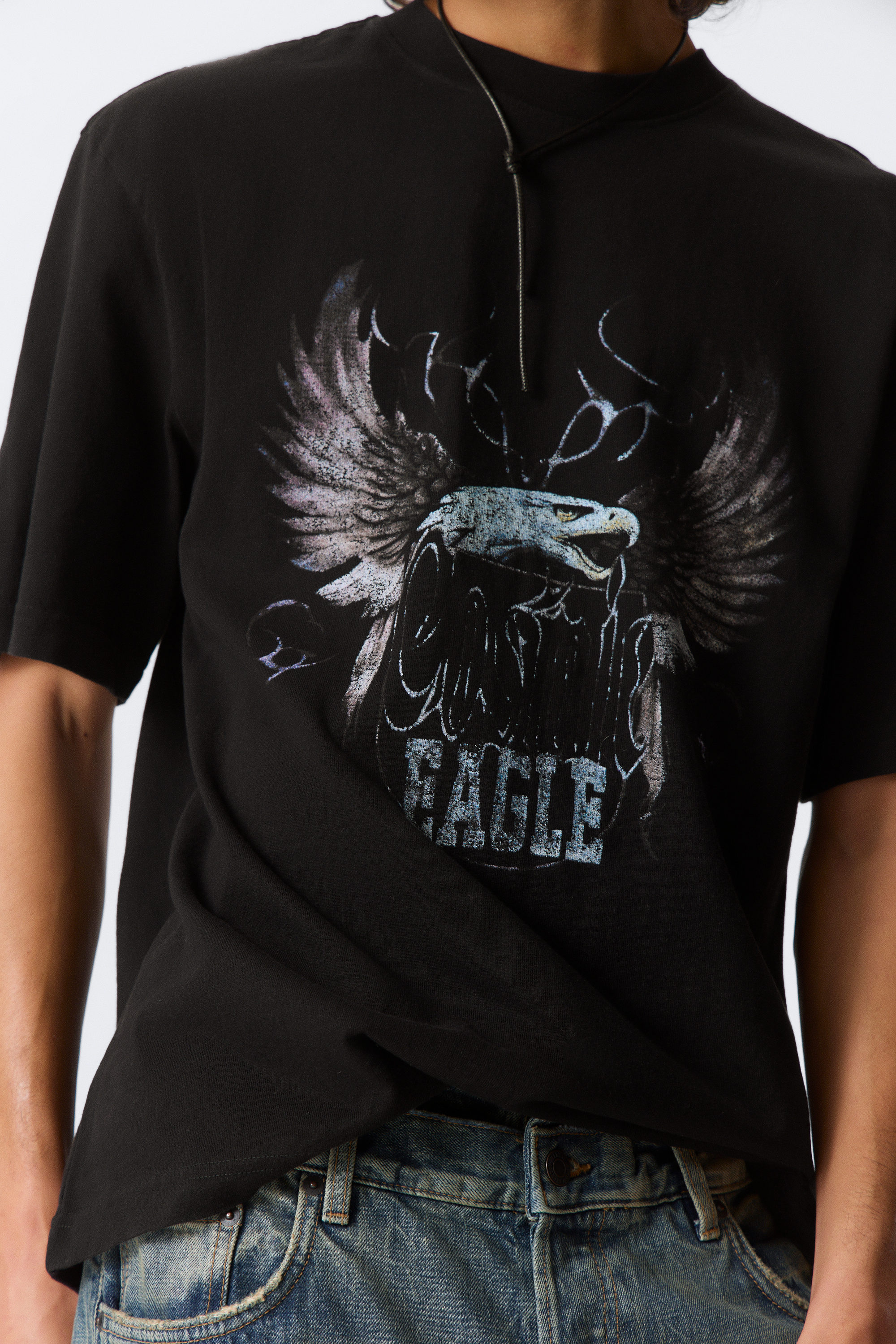 Svart - Cosmic Eagle - Tryckt T-shirt med avslappnad passform - 2