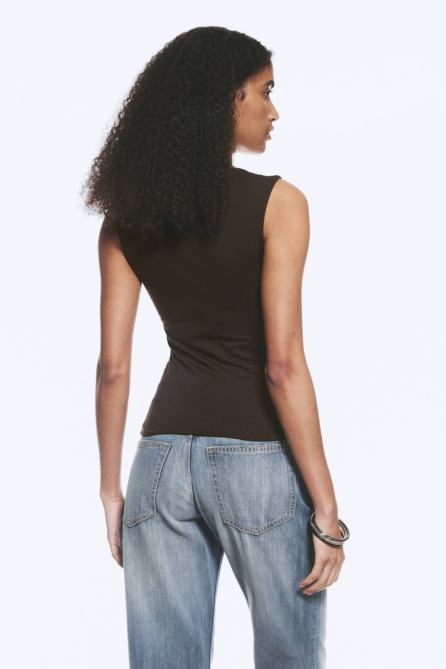 Fitted V-Neck Sleeveless Top - Dark Brown/Black/Light Grey Melange - 5